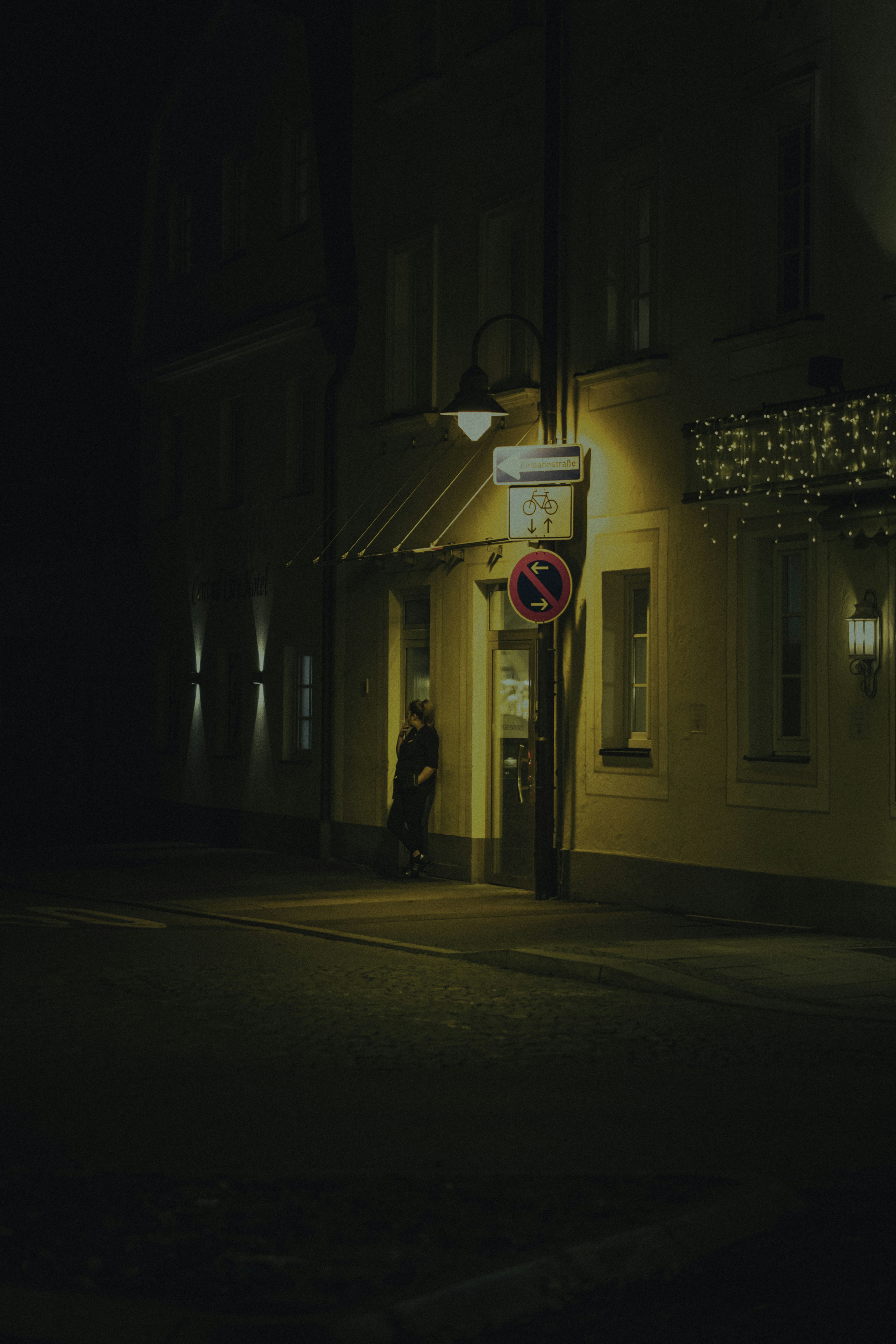 Photo by winstontjia