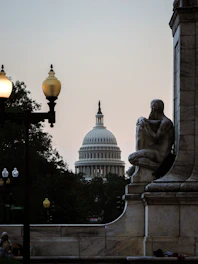 A view of the capital building from across the street