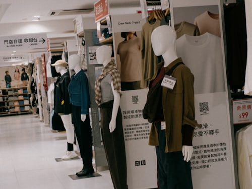 fashion distribution