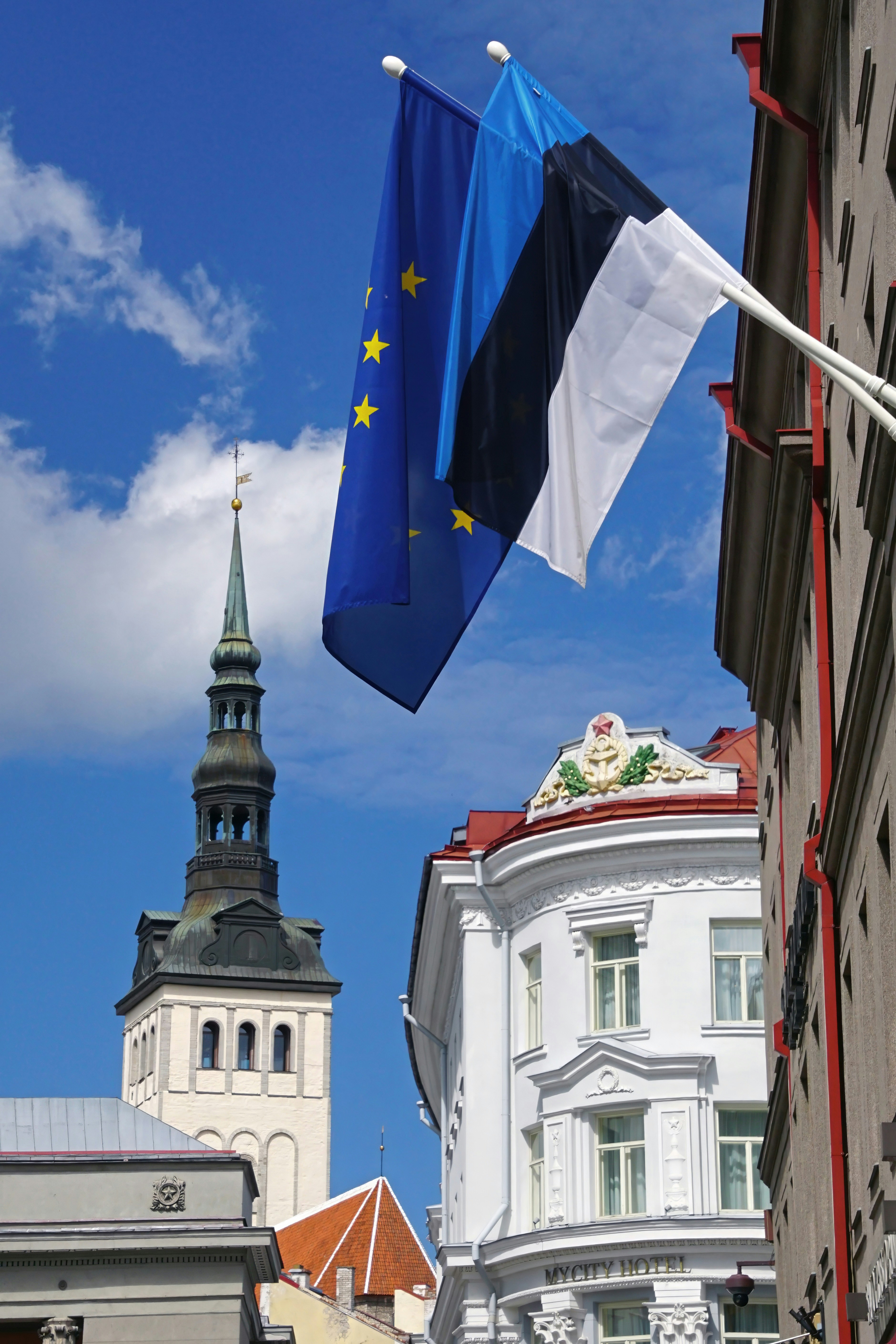 Historic Manor Houses and Cultural Heritage