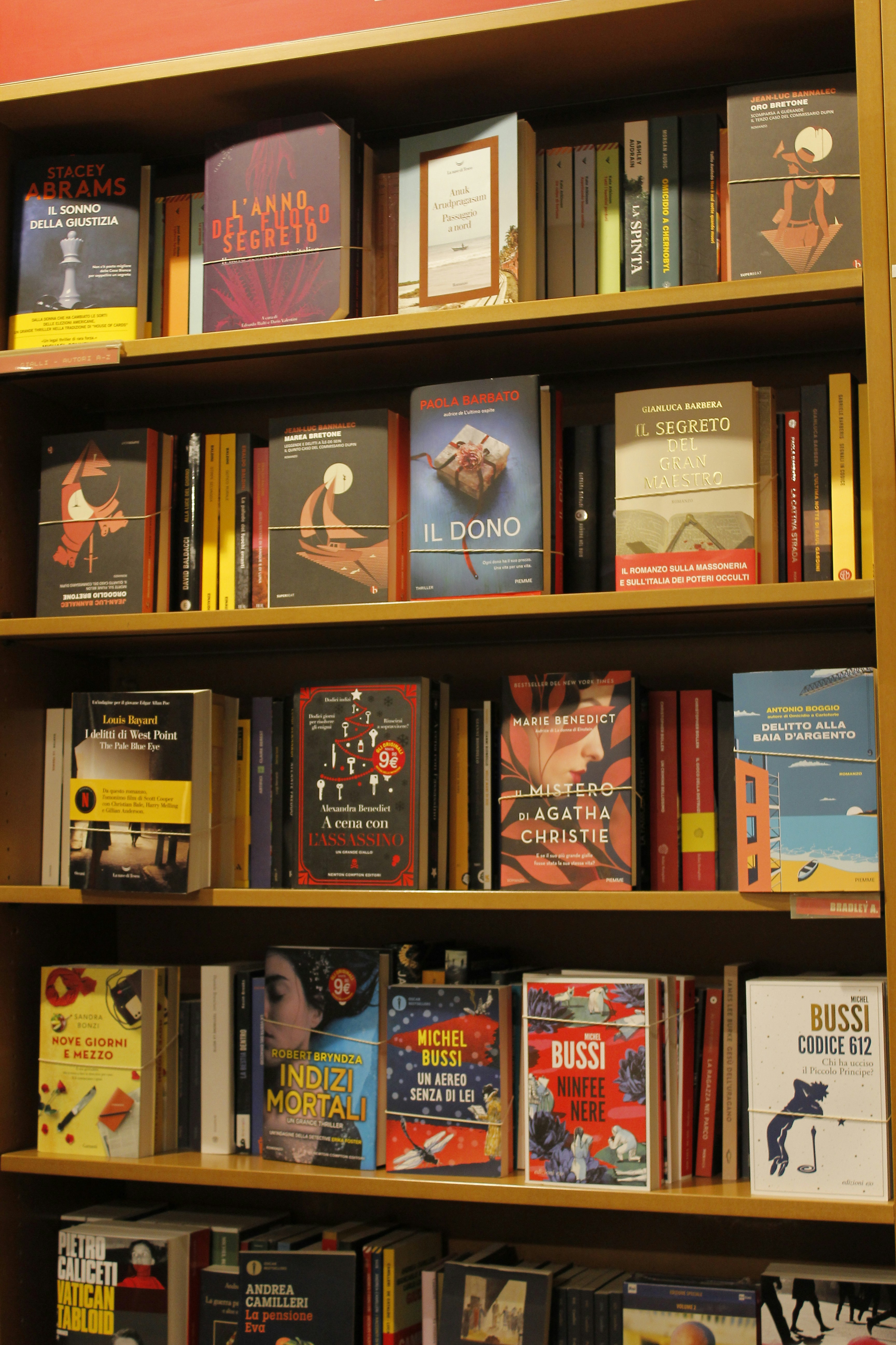 8 Mystery Book Reviews on Modern Crime Authors Redefining the Genre