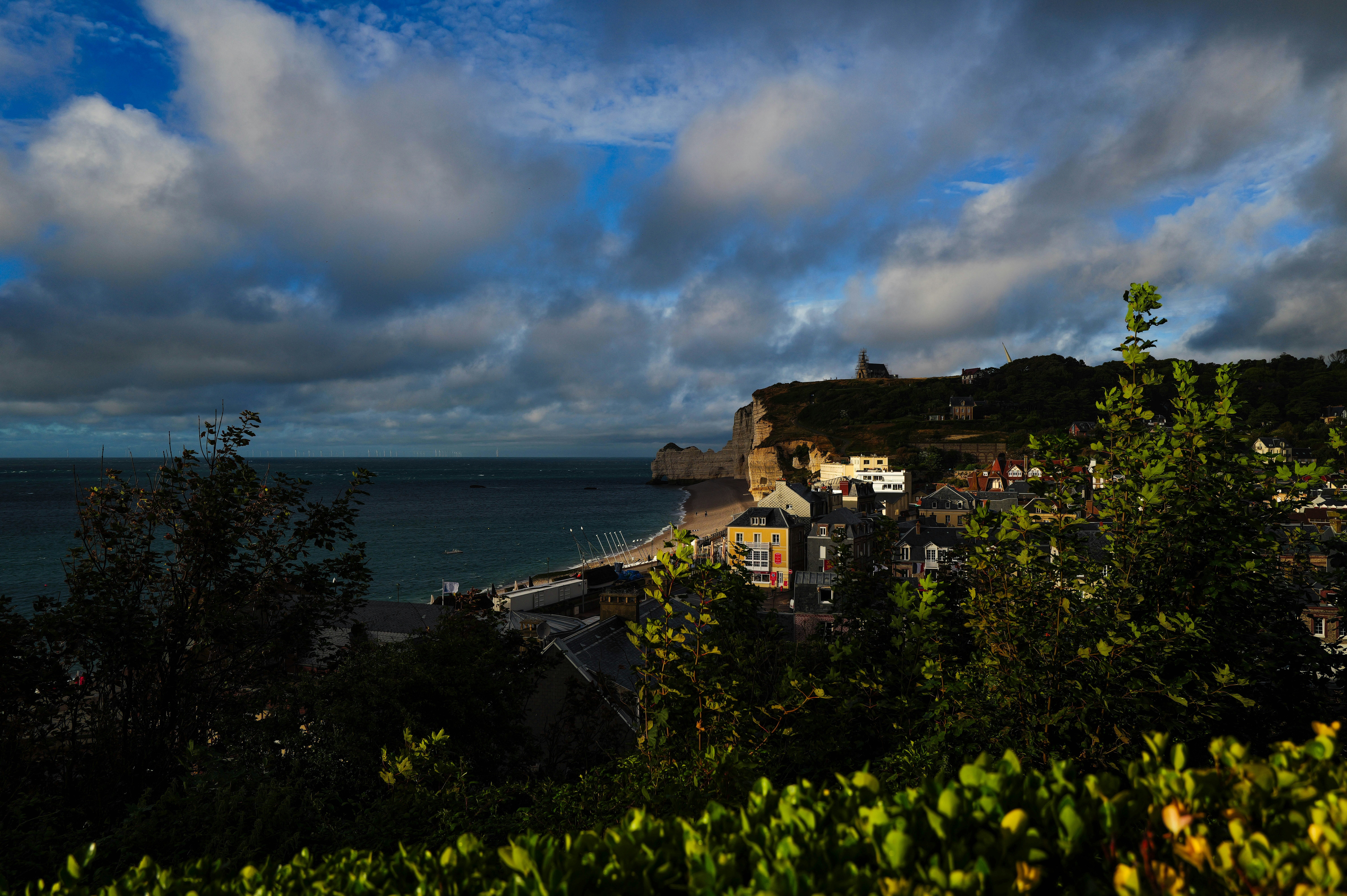 Photo by adrienolichon