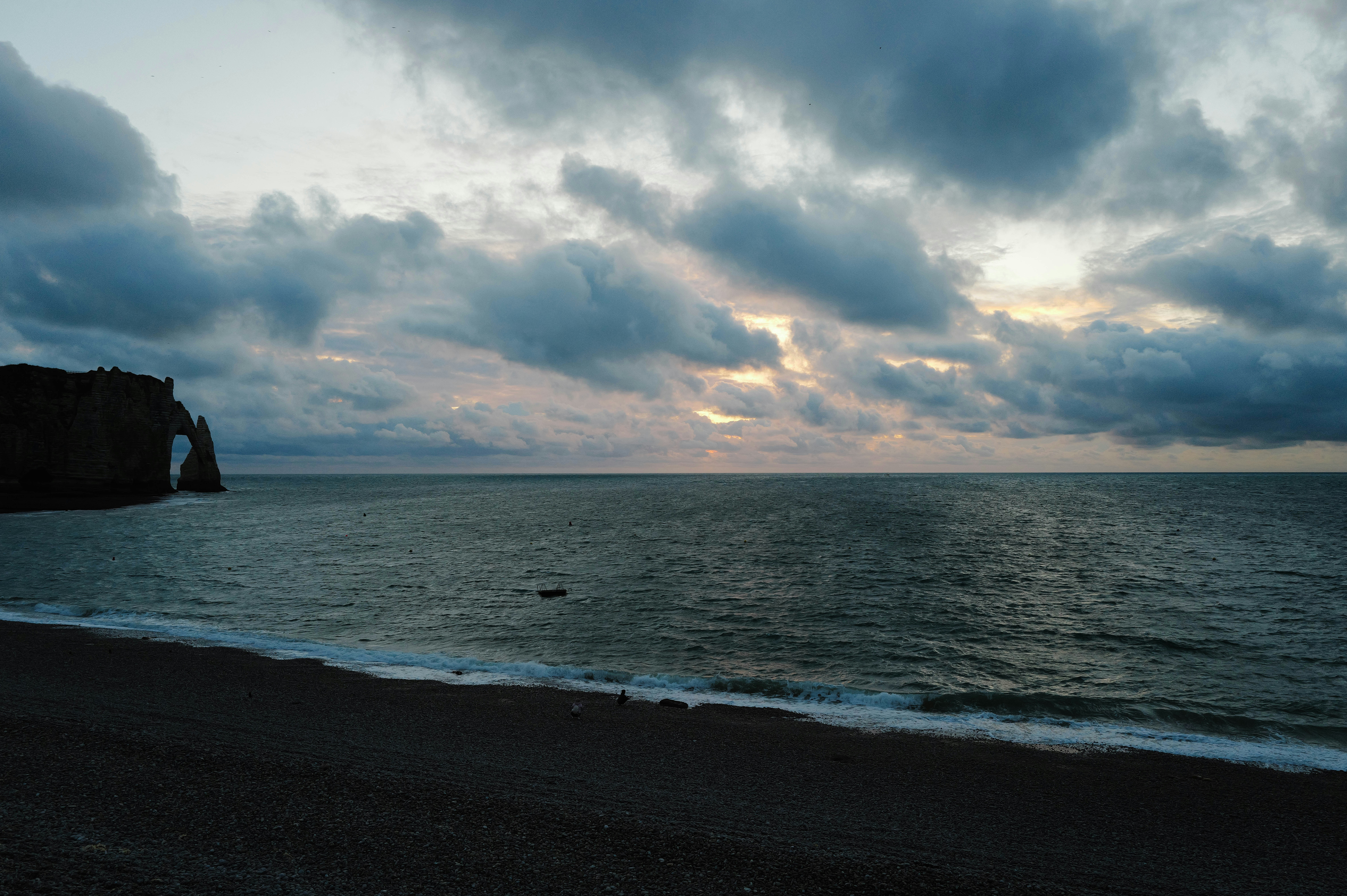 Photo by adrienolichon