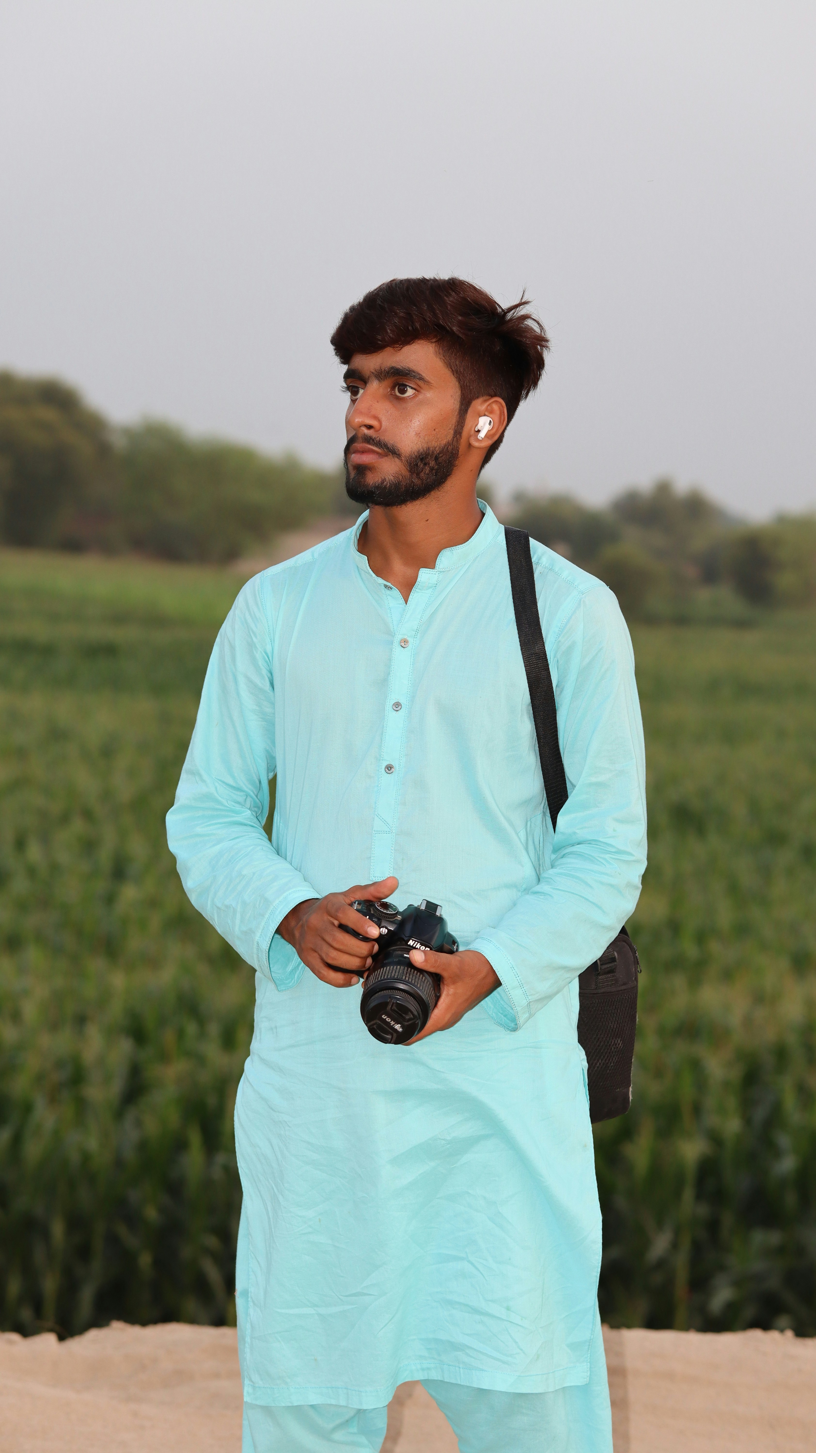 Akshay Kumar Pictures | Download Free Images on Unsplash, image size:3000x5344