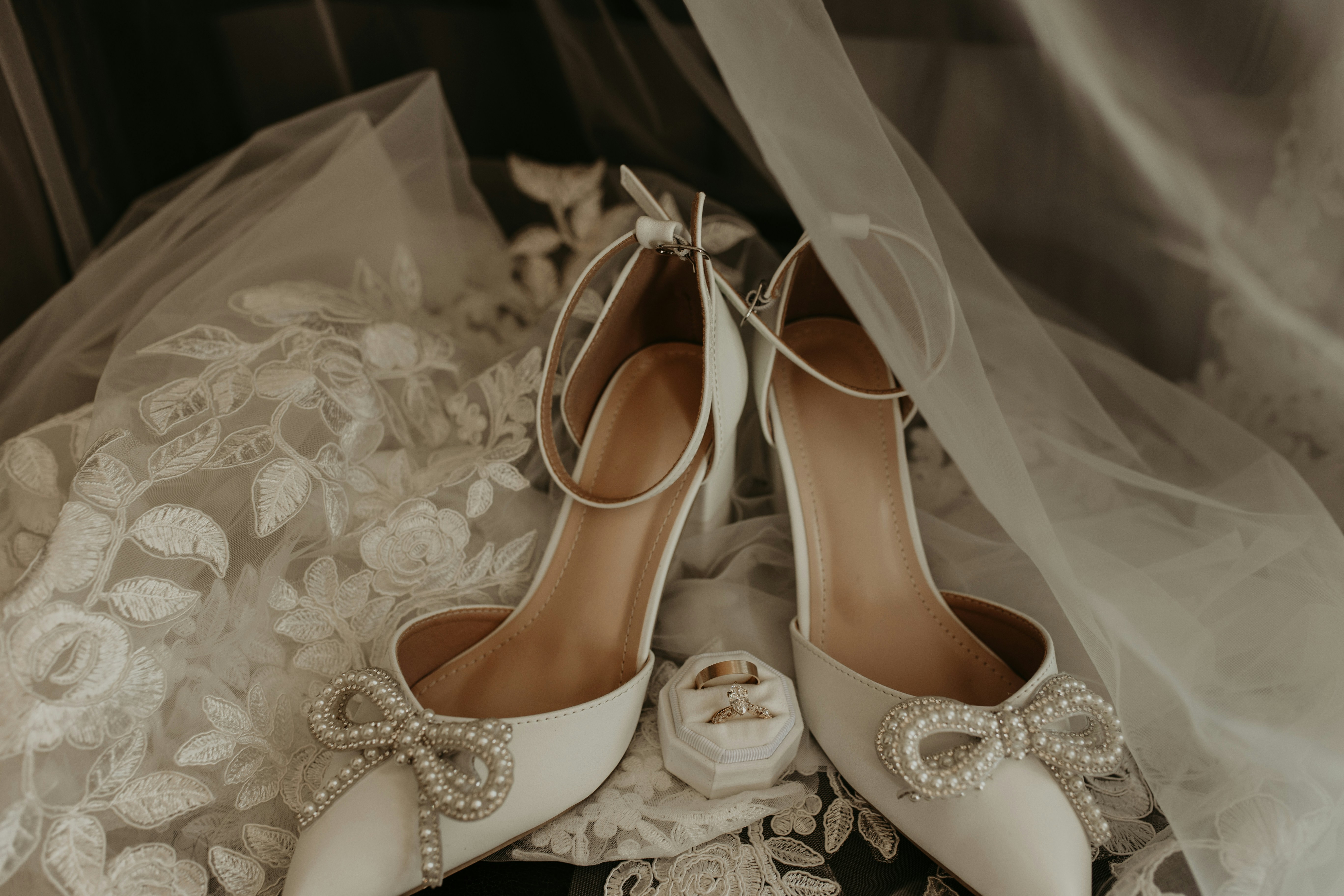 Bridal shoes elegant comfort, Block heel wedding shoe, Elegant wedding flats, Bride feet heels, ilustrasi artikel Comfort Meets Chic: The Ultimate Guide to Stylish & Comfortable Wedding Shoes 4