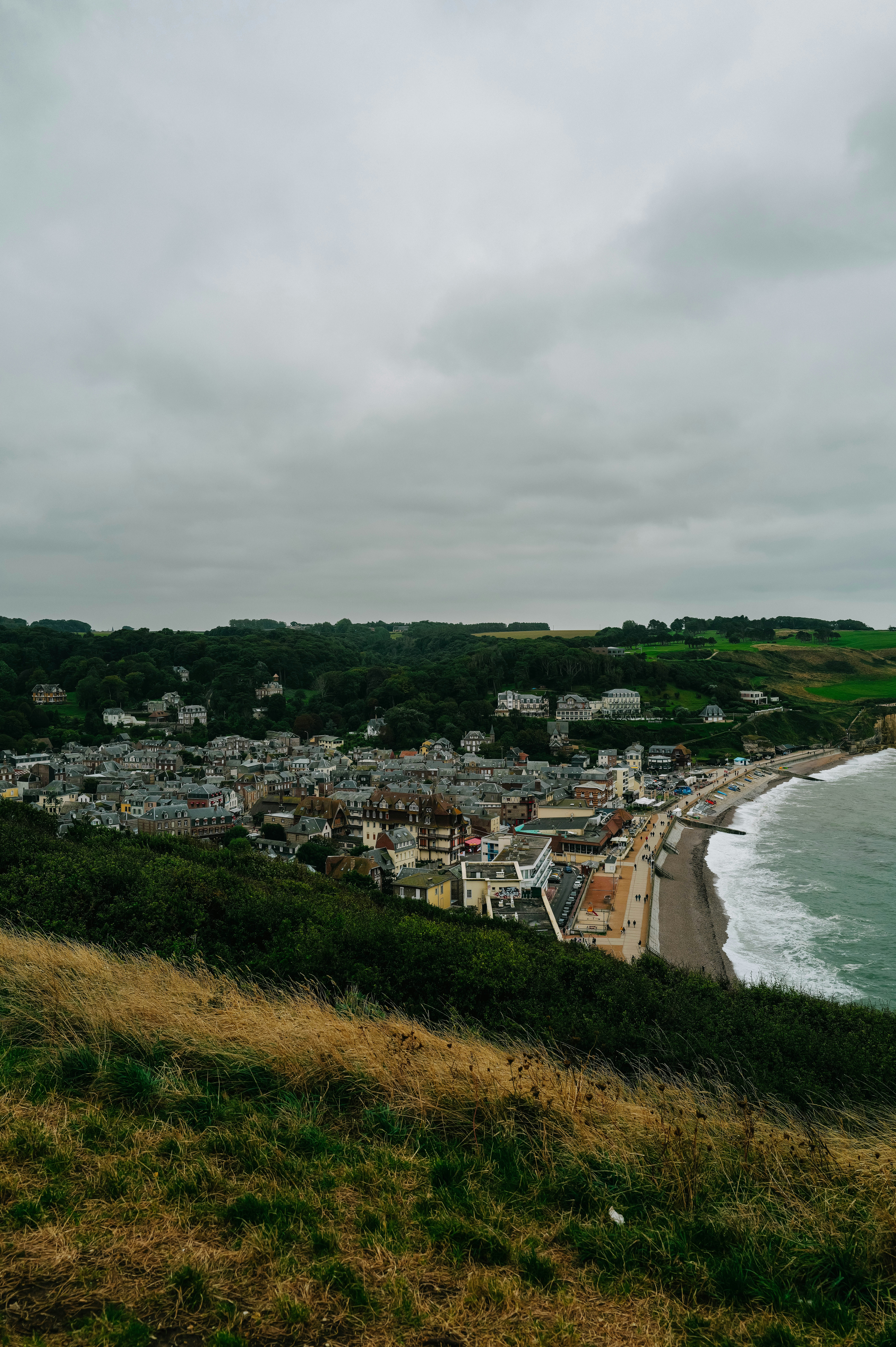 Photo by adrienolichon