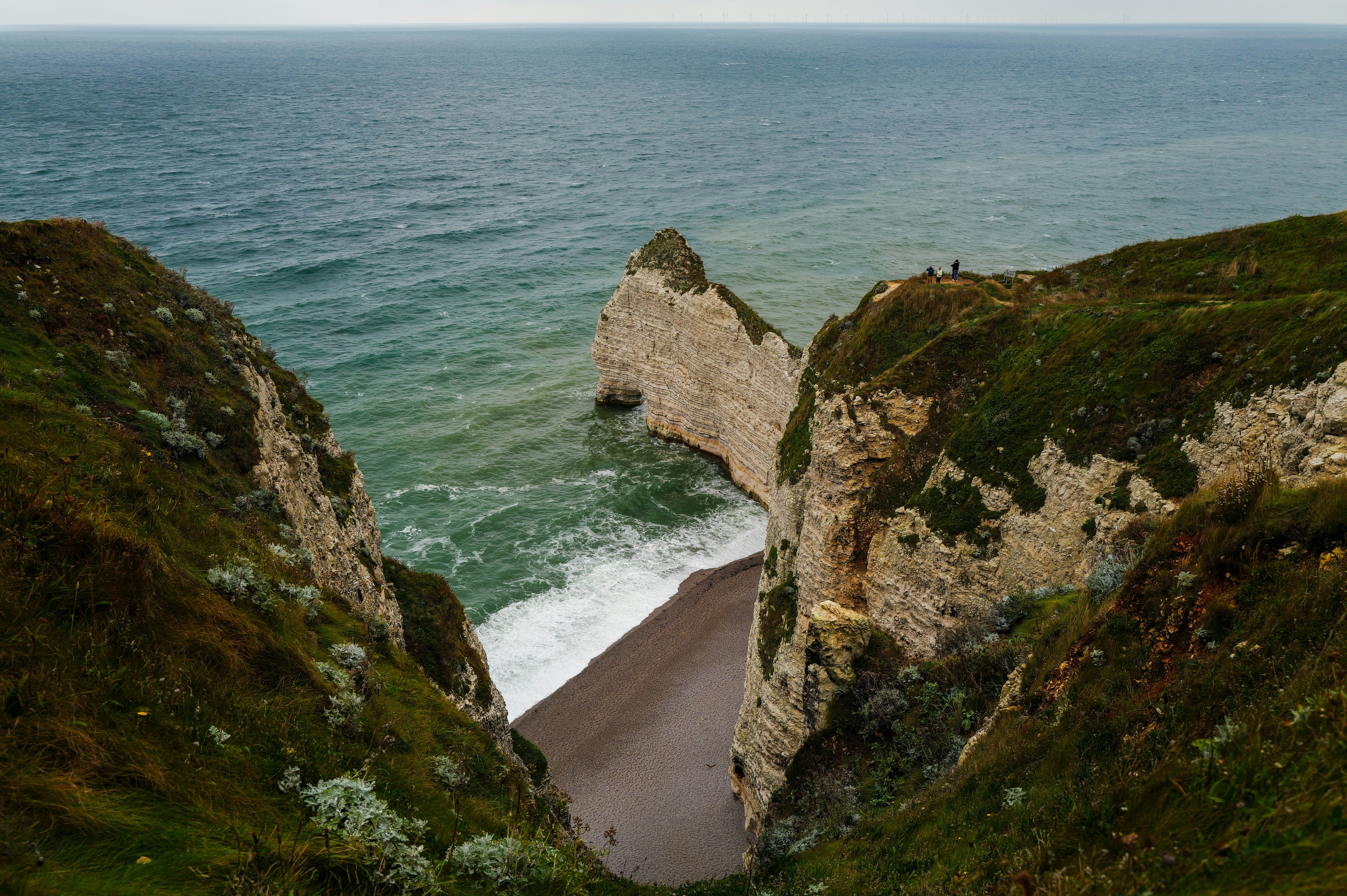 Photo by adrienolichon