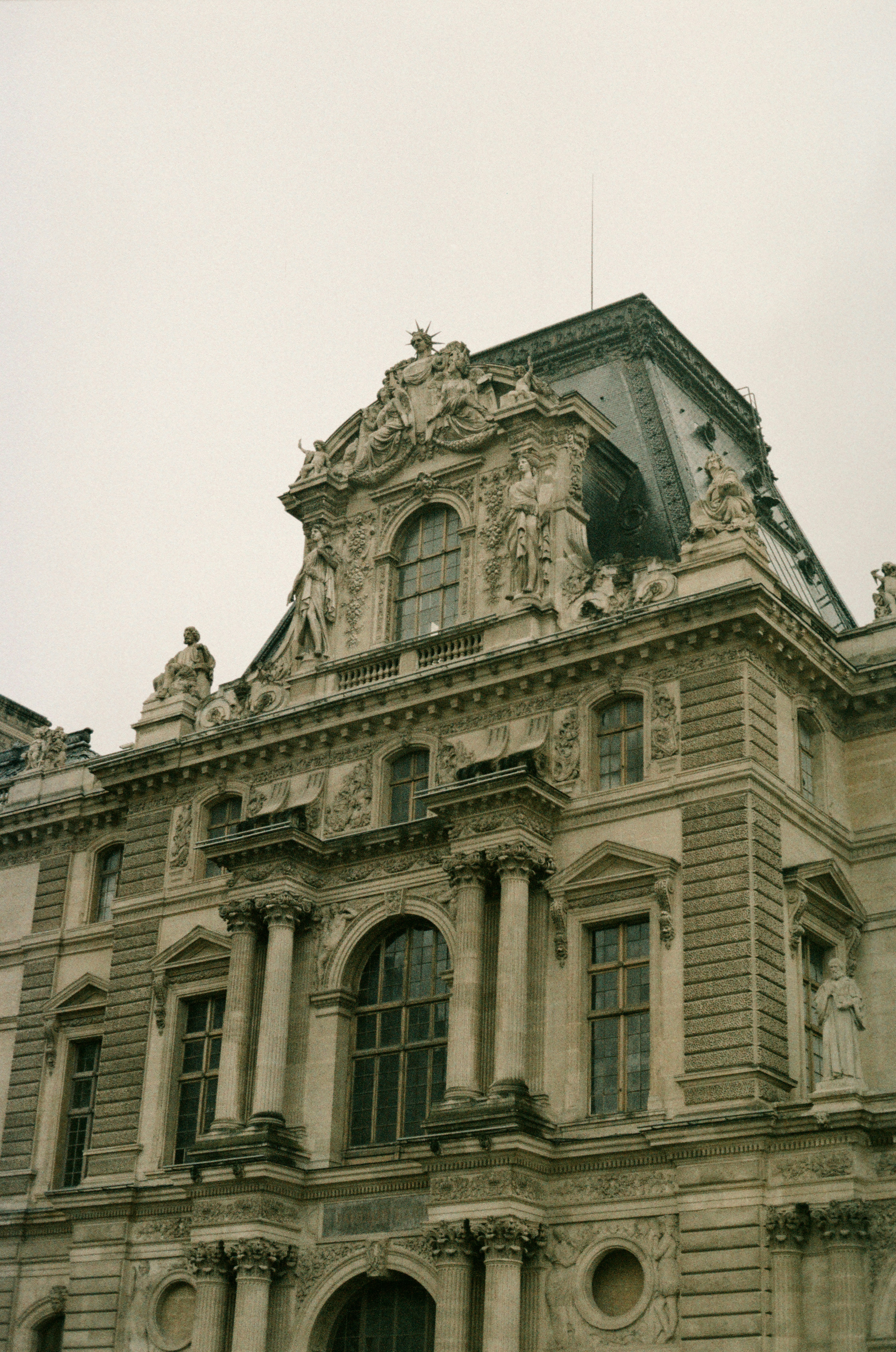 Photo by mineral_of_demon