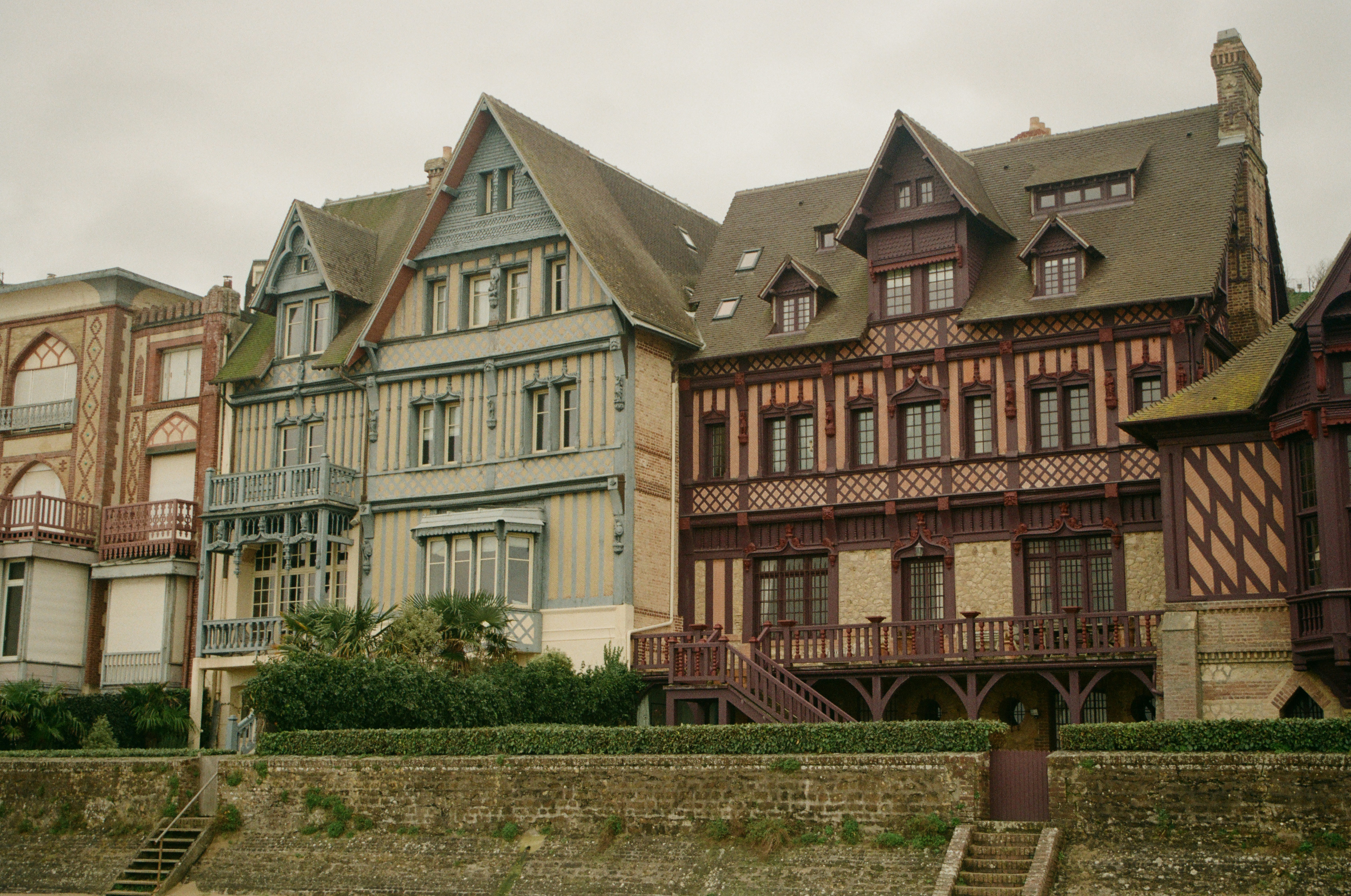 Photo by mineral_of_demon