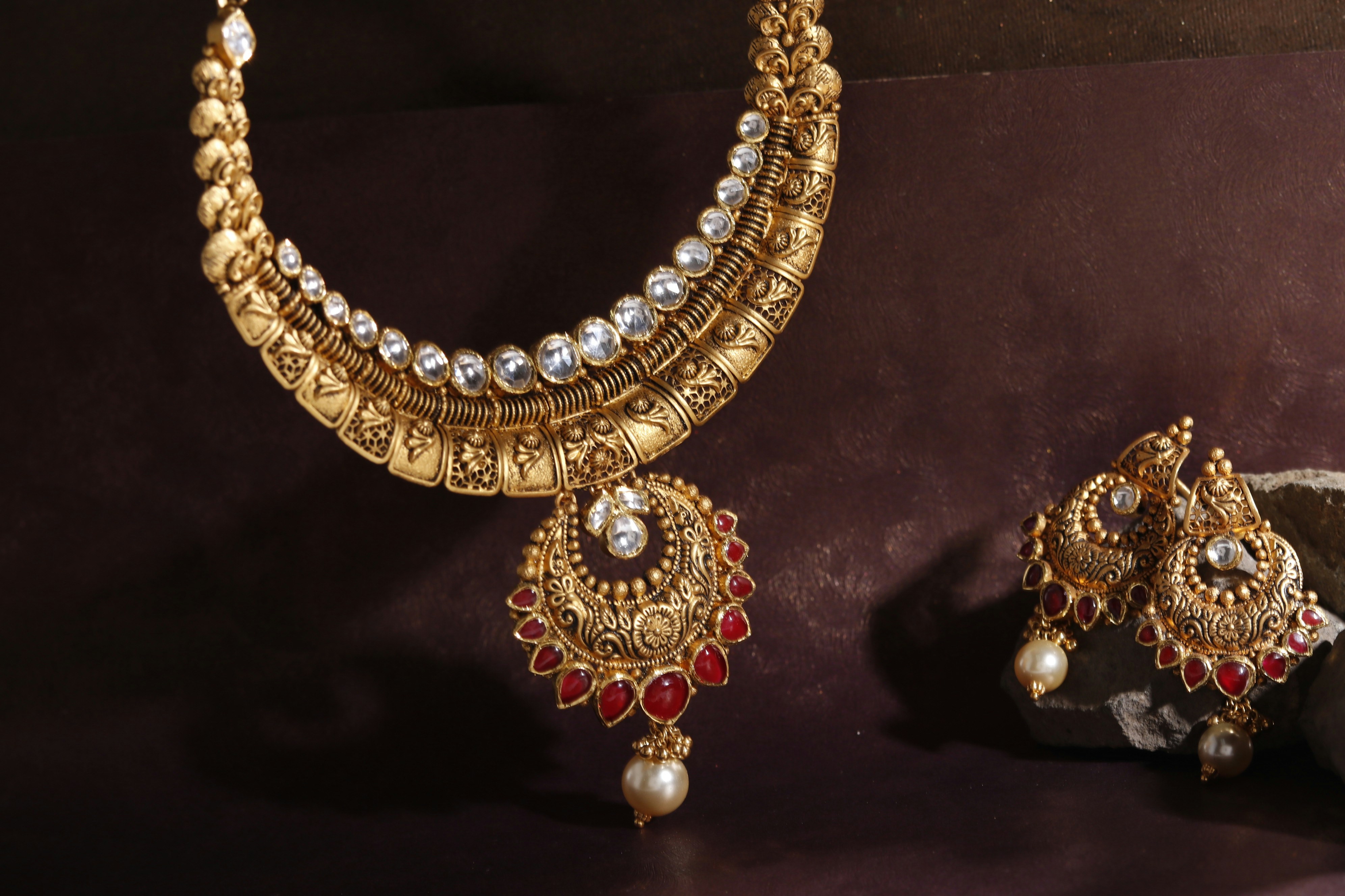 Golden choker collection