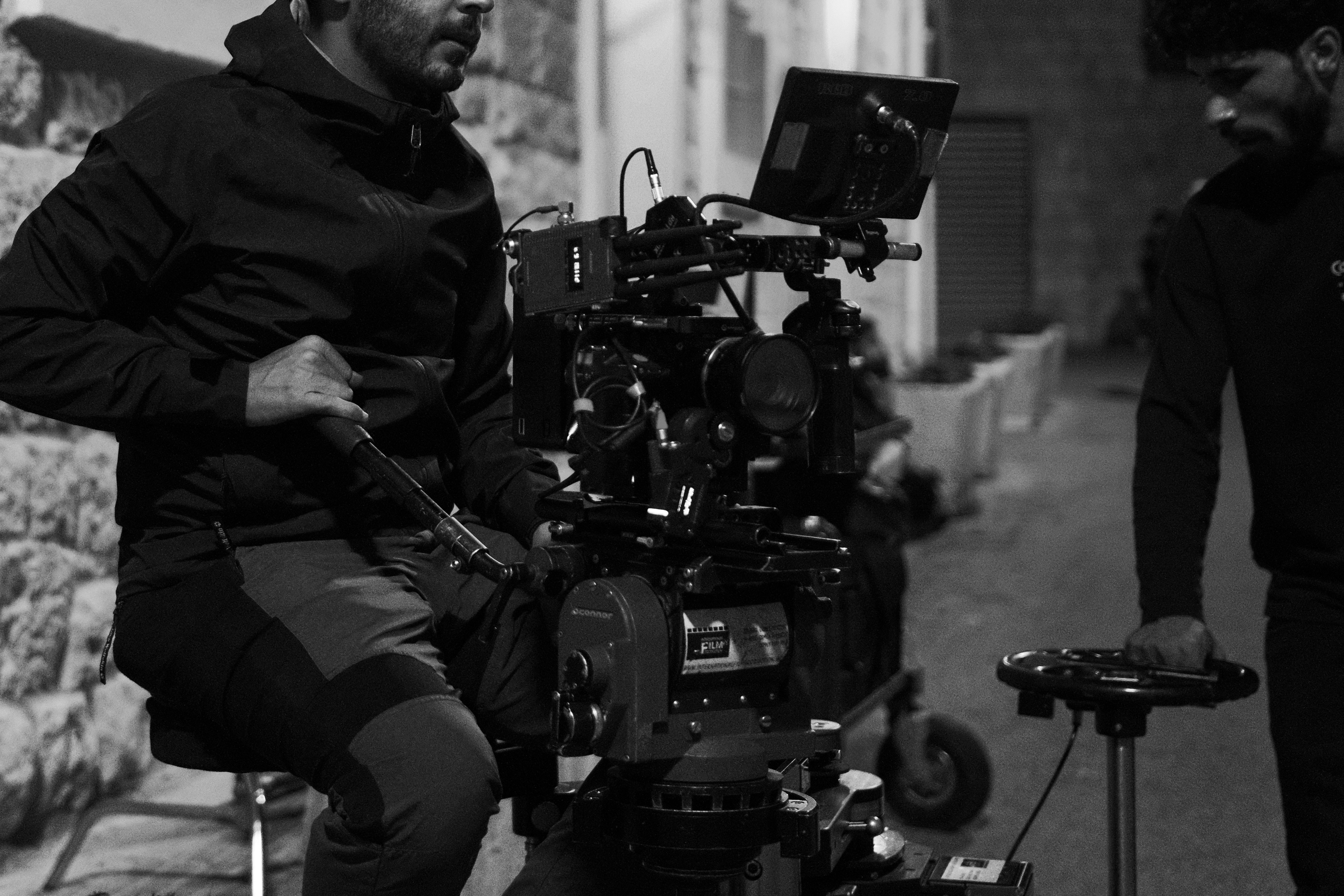 日本のエンタメ最新動向：原田真人監督の訃報、THE W優勝者決定、HKT48施設での刺傷事件報告