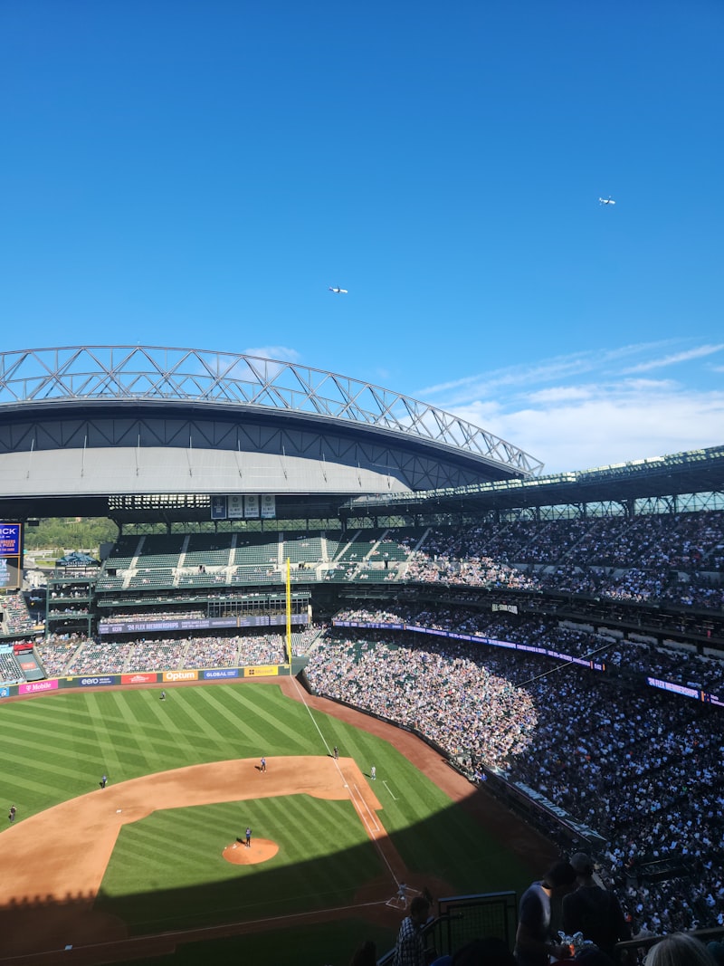 baseball stadium, Japanese fans cheering, drums and trumpets, Miami sports venue
