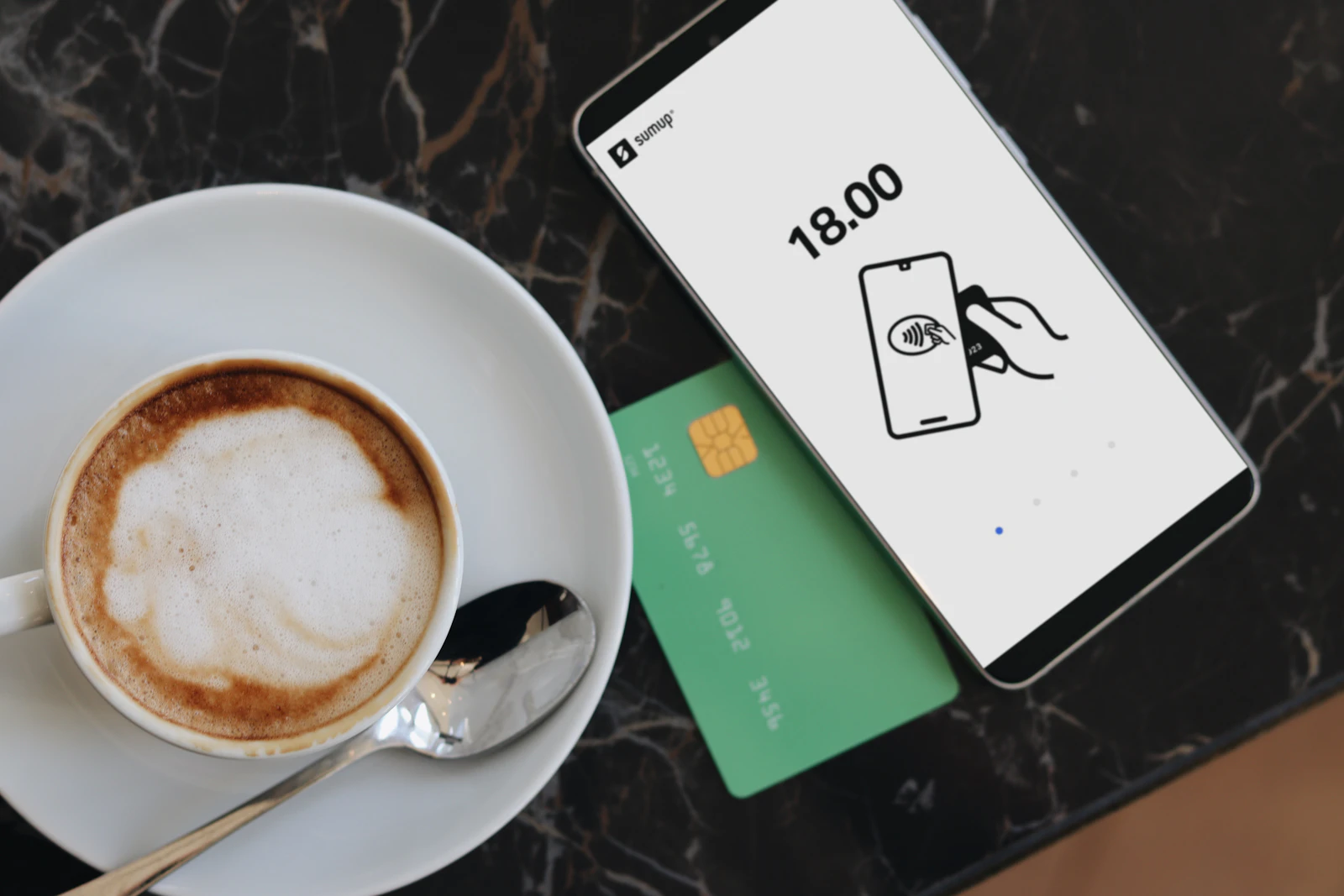 Mobiles Pay2Easy Kartenlesegerät im Café