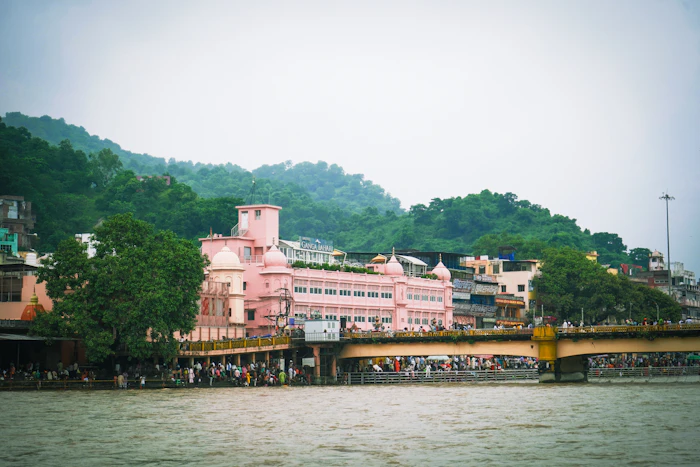 Best Outdoor Seating Restaurants in Haridwar for Dining Under Open Skies