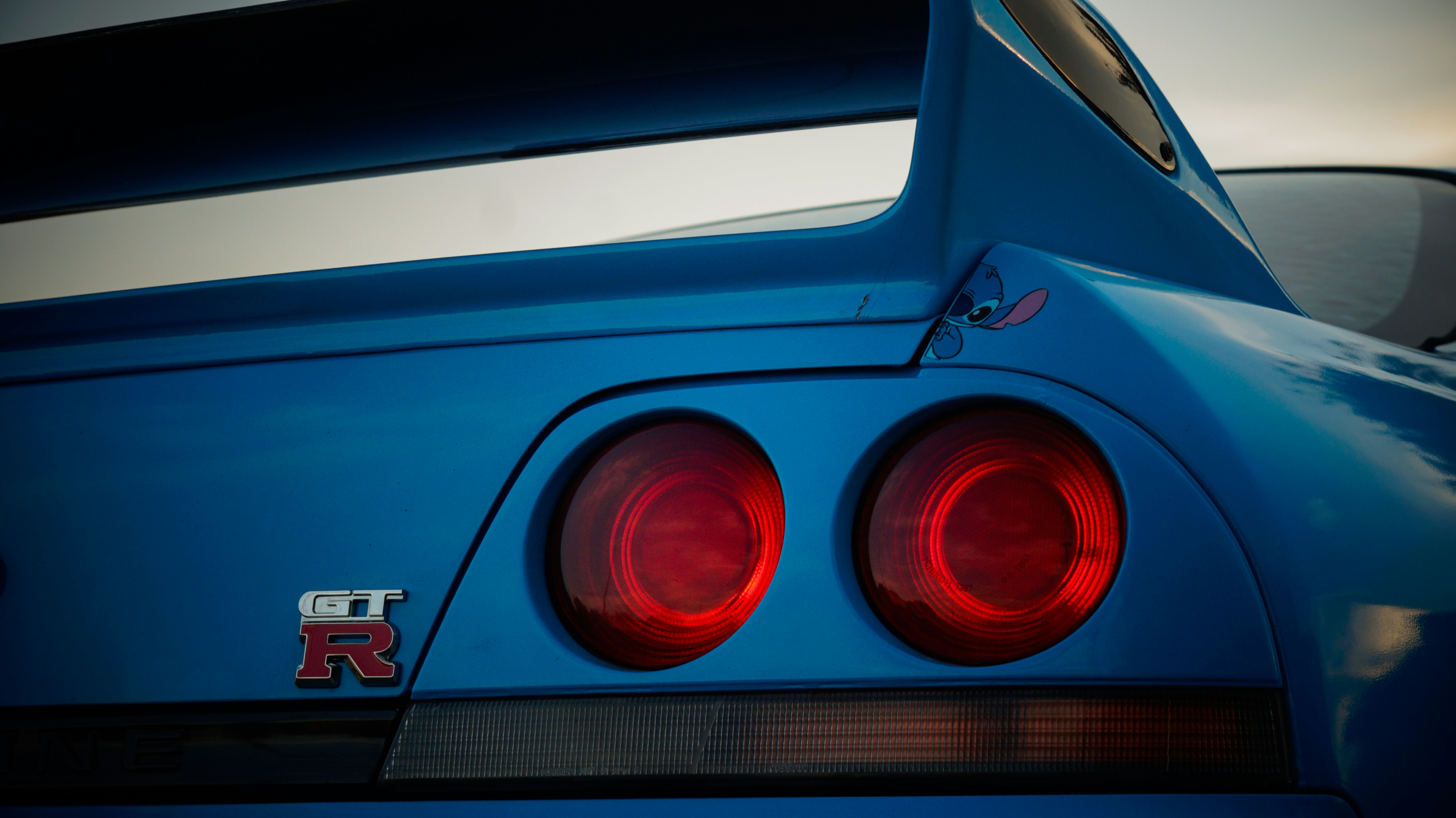 R33 Pictures | Download Free Images on Unsplash