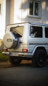 A white mercedes benz benz benz benz benz benz benz benz benz benz benz benz benz