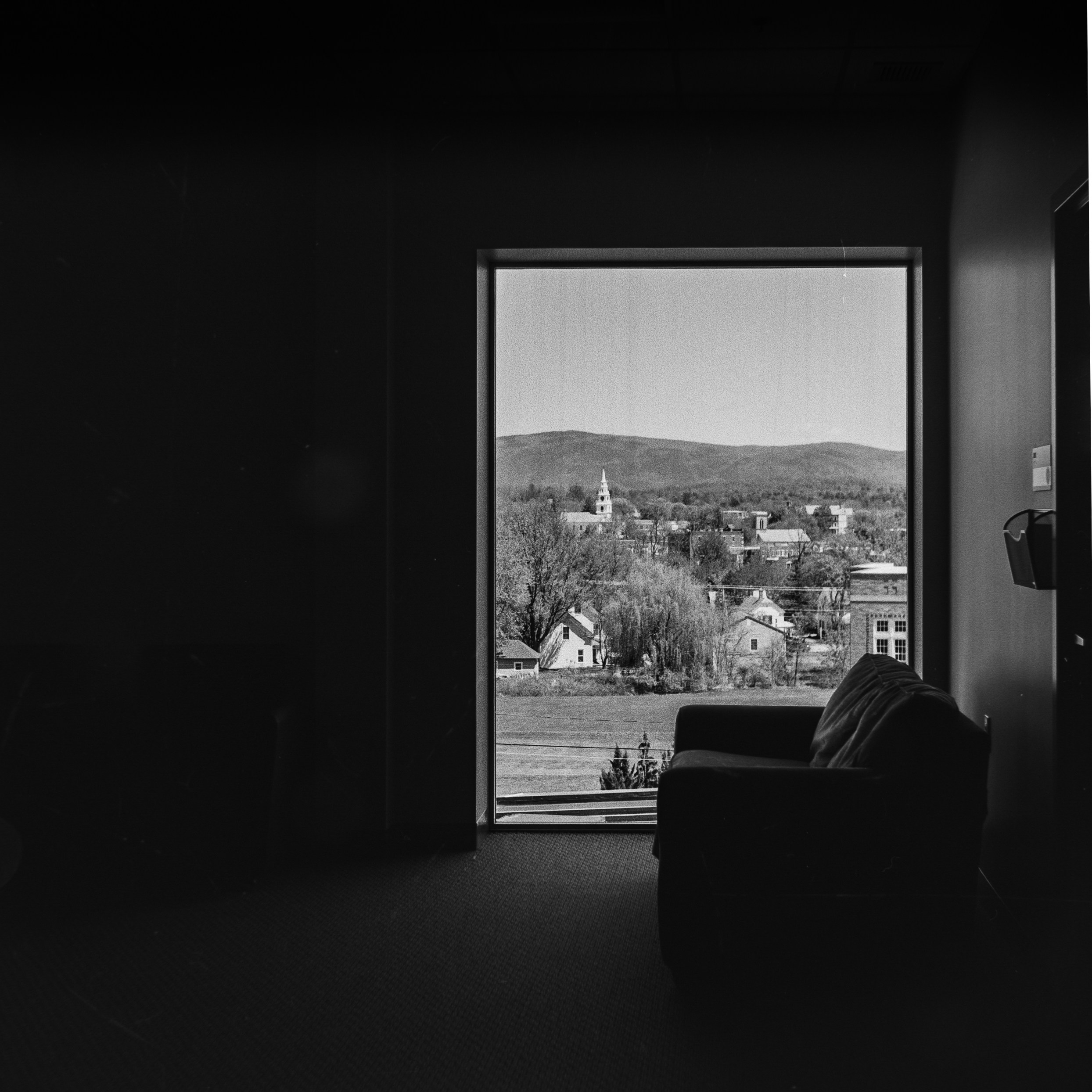 2025-07-15 - 年齡增長

真的不等於心智成熟

那些整天在嚷嚷著年紀大了的人

你們真的知道成熟的定義嗎？

硬是拿年齡的數字襯托自己的表現

只是另一種不負