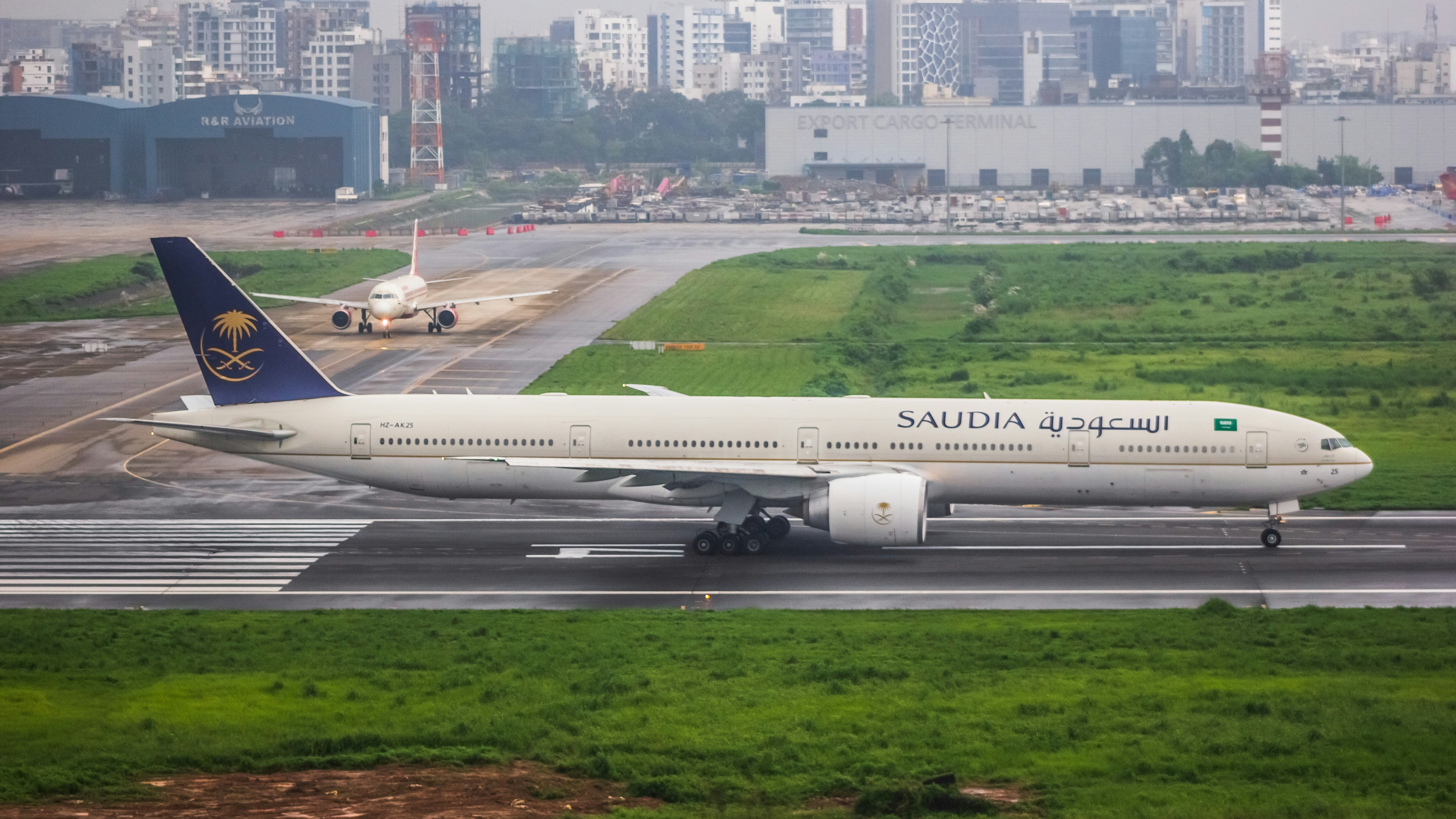 Will a Third Runway at Heathrow Boost UK Growth?