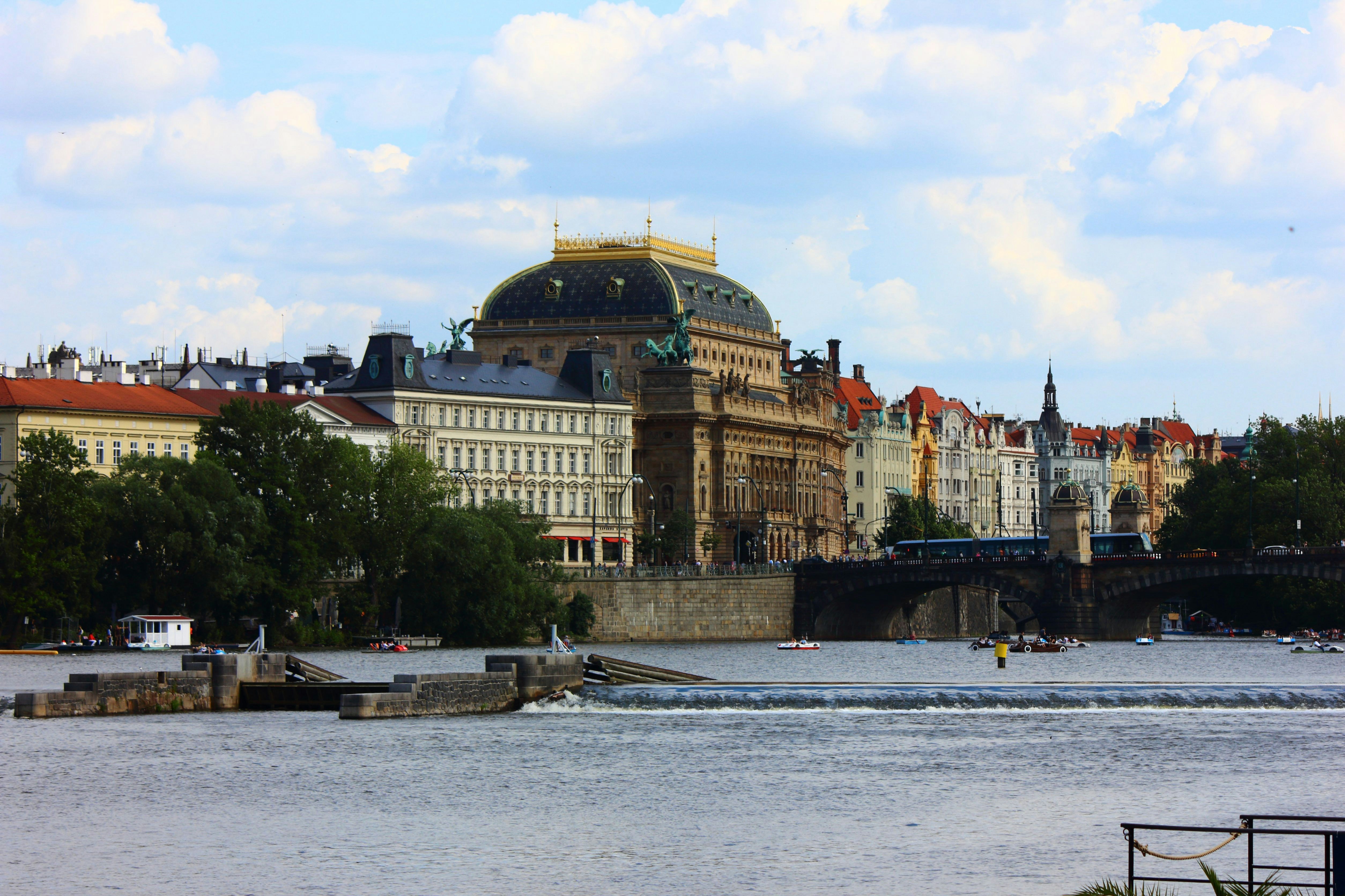 Photo by cengizozarpat