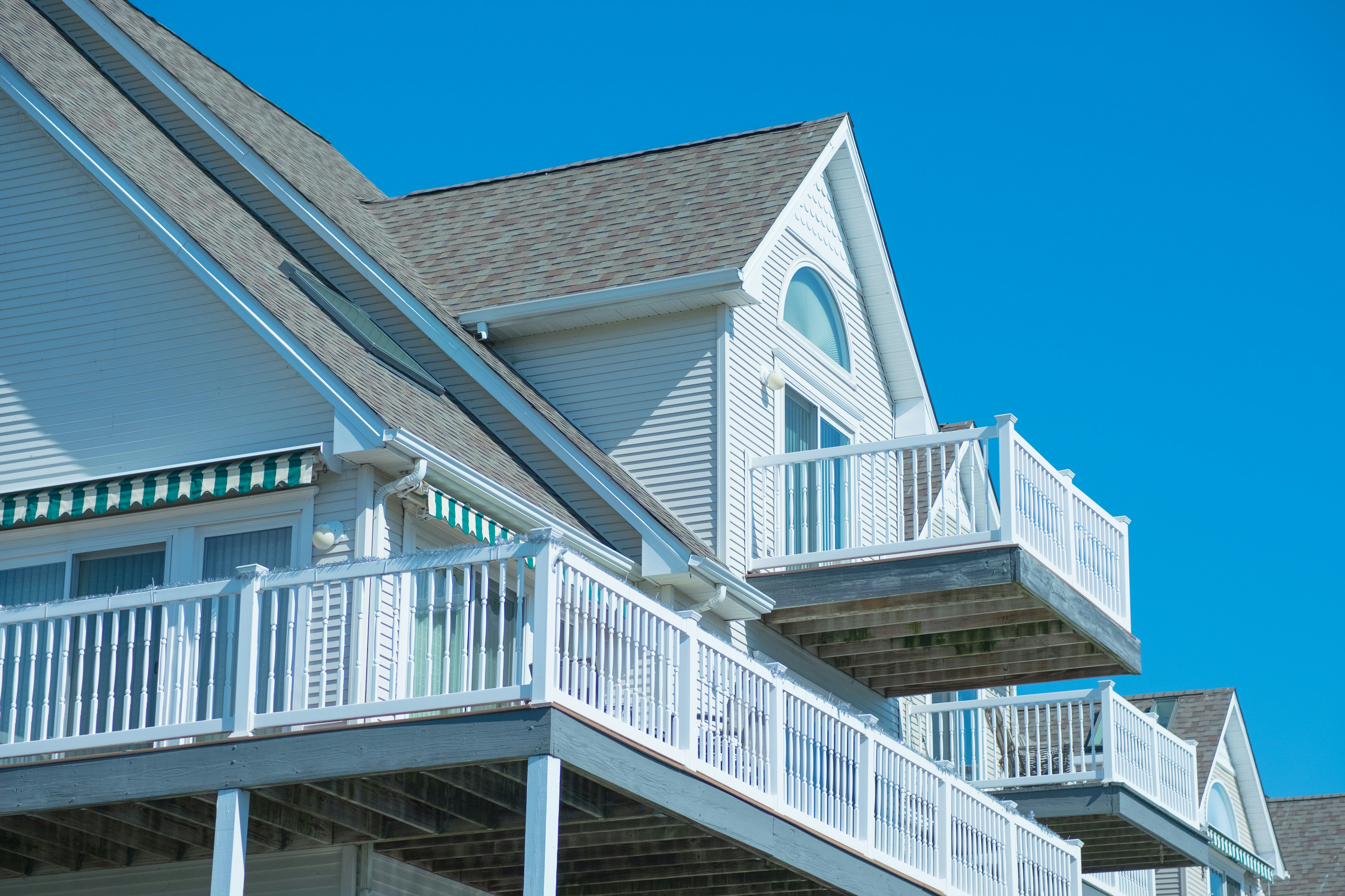 Photo by magicunsplash