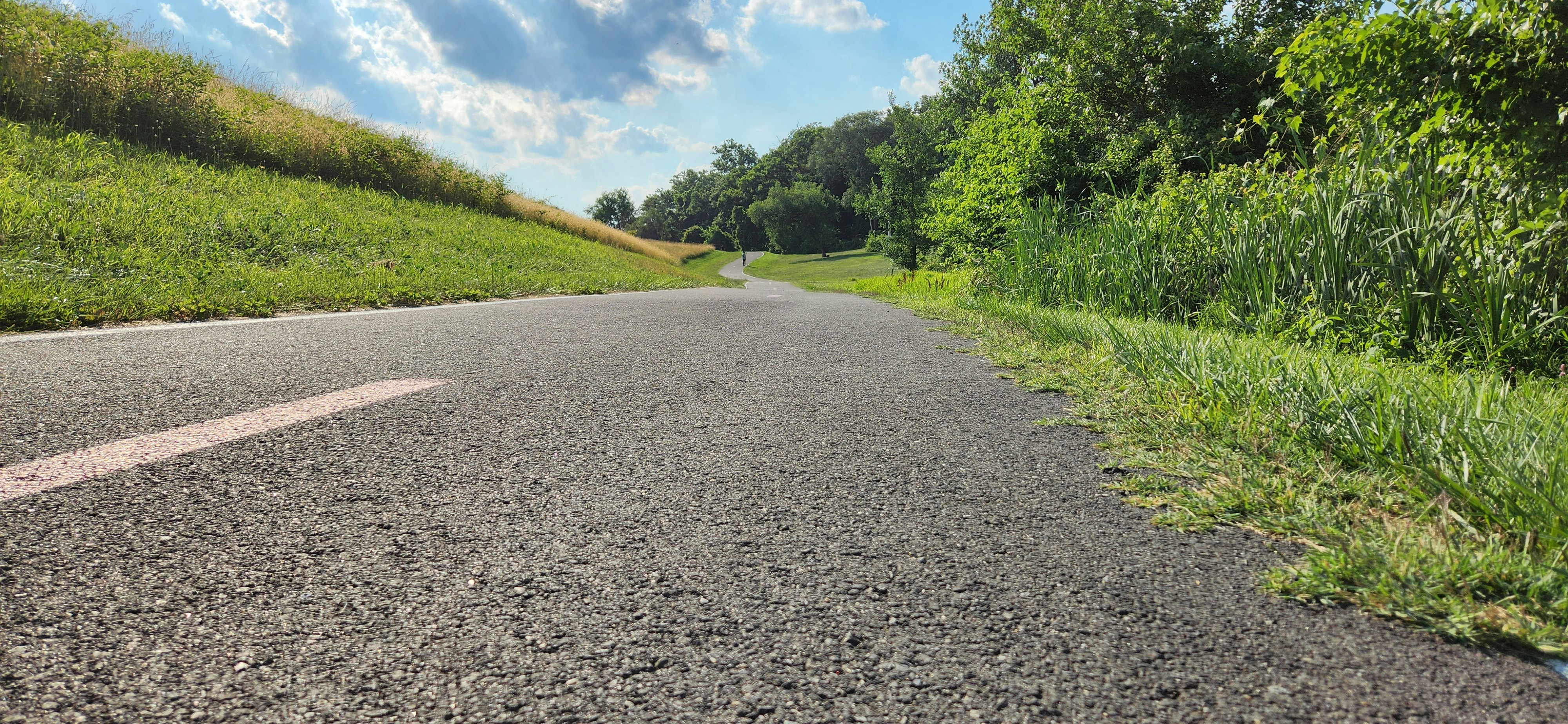 A road with a curve in the middle of it