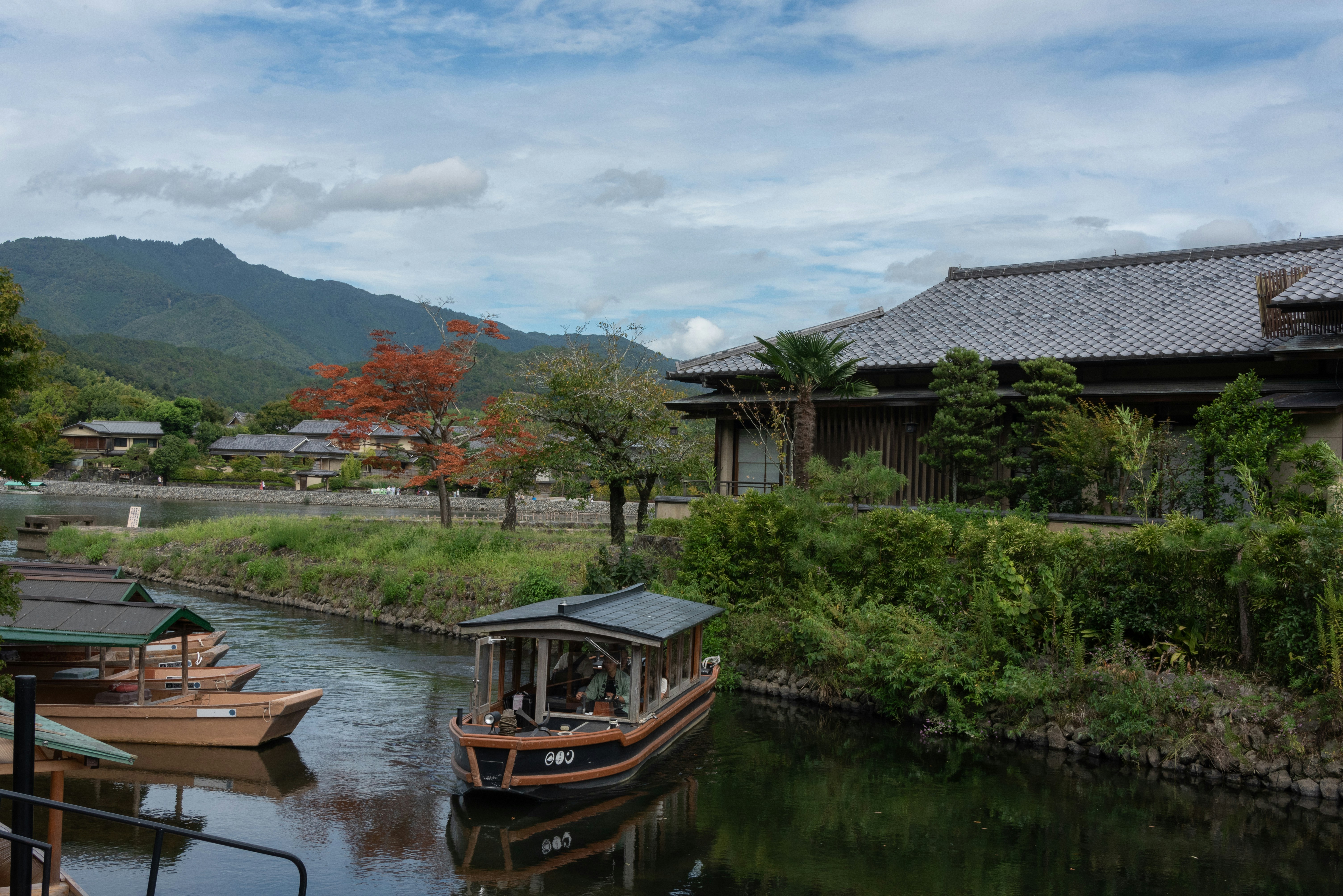 Japanese rural glamping culture