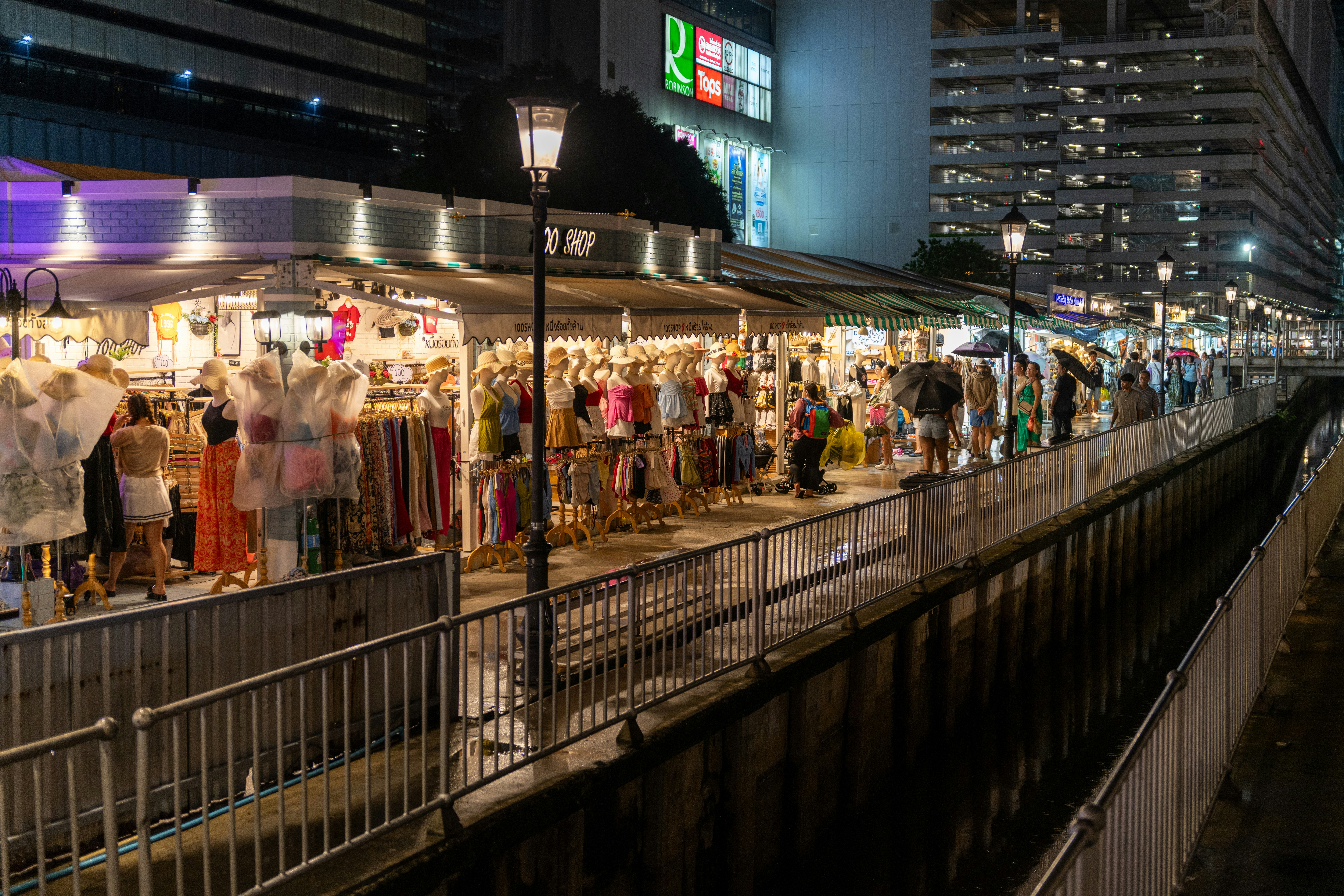 Emerging Trends in NFT Marketplaces