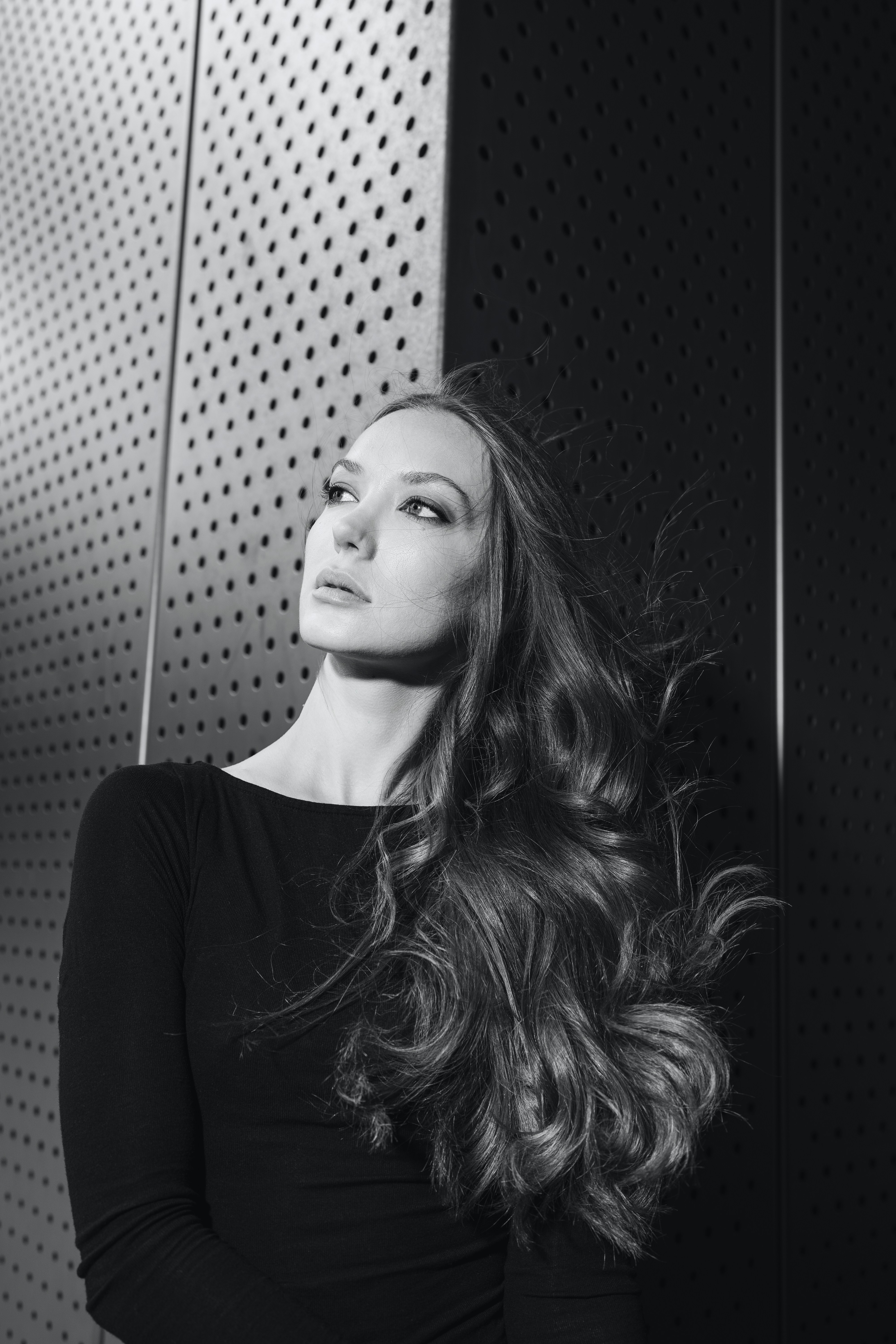 gray computer monitor