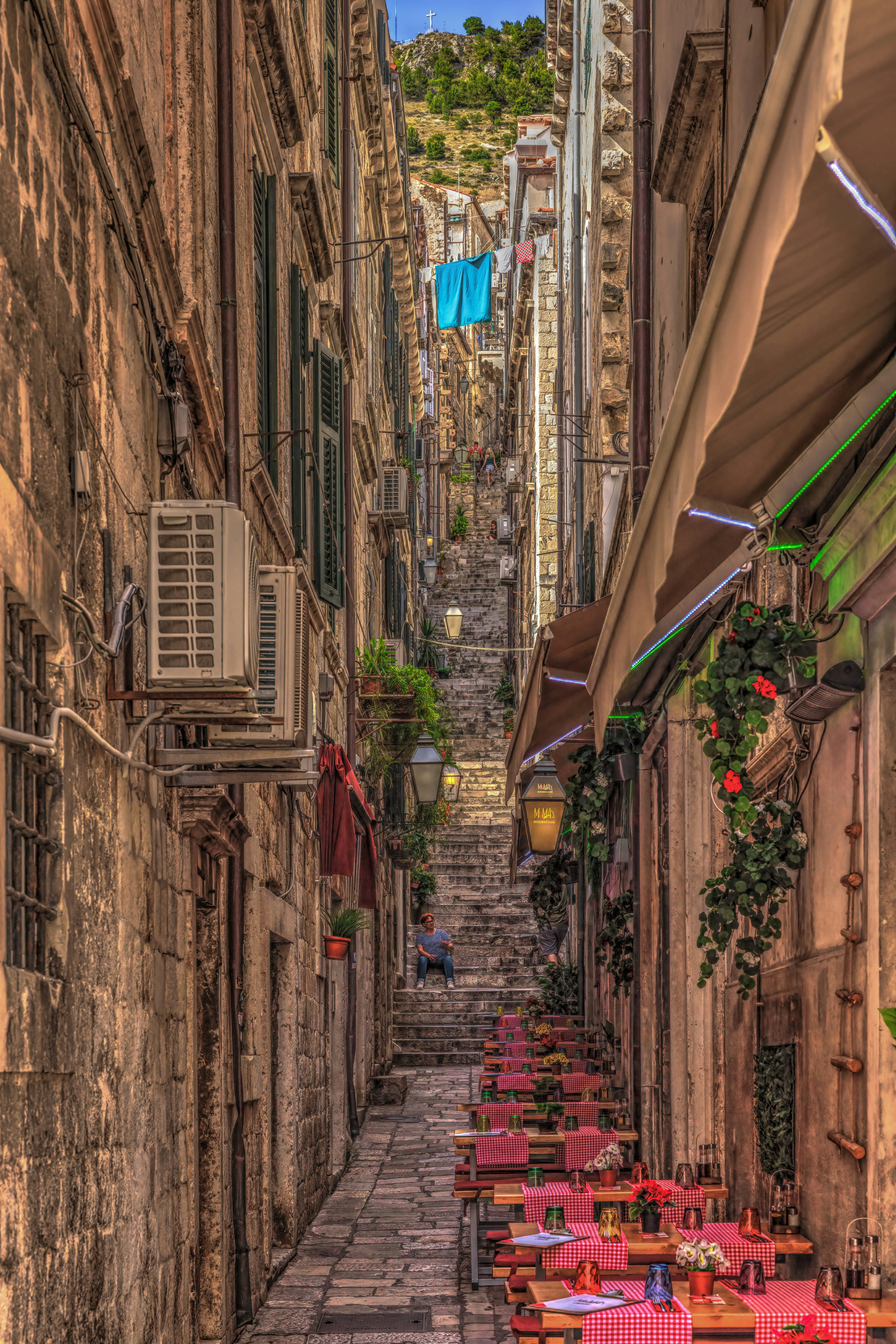 Photo by sinushyperbolicus