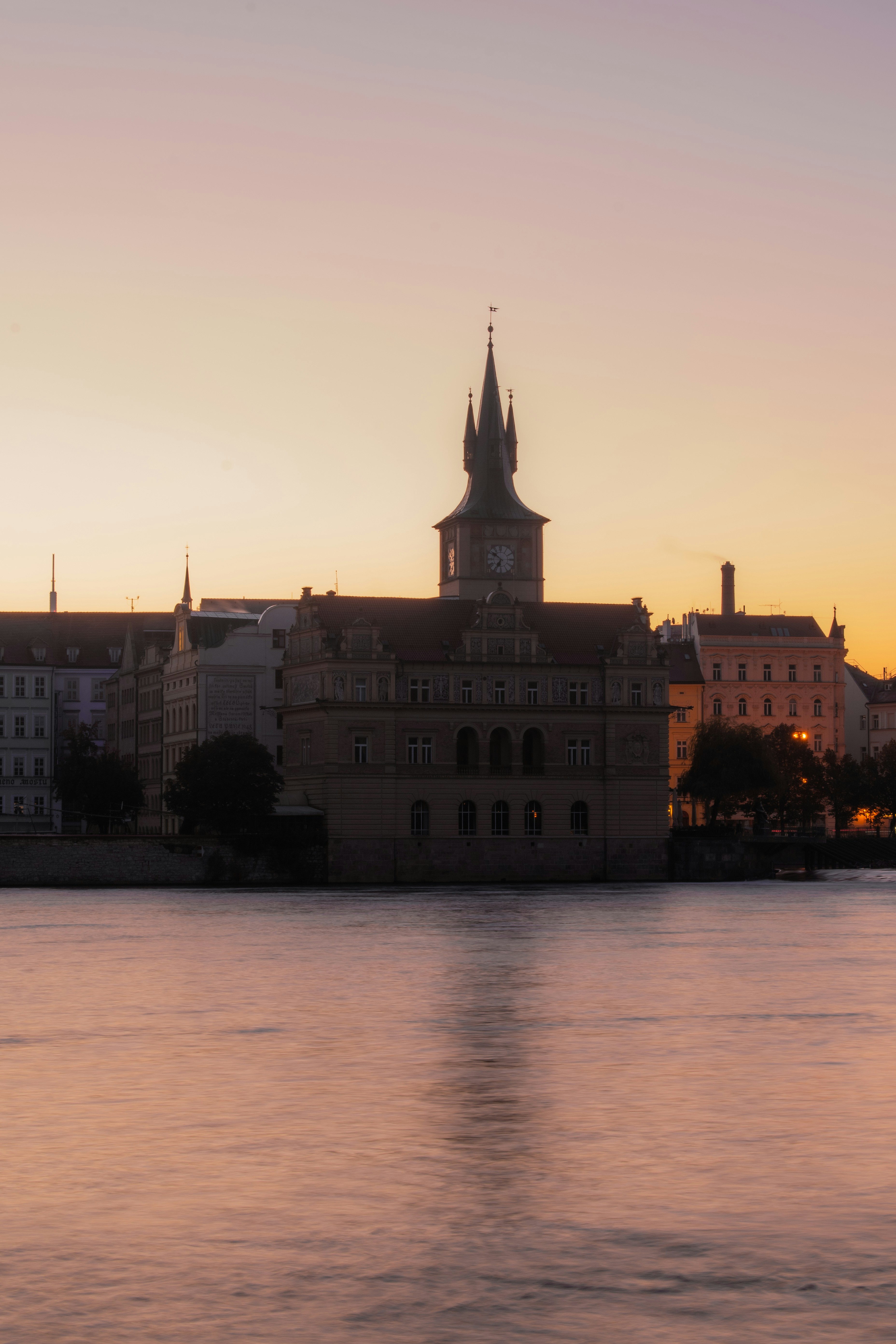 Photo by lukaskonvica