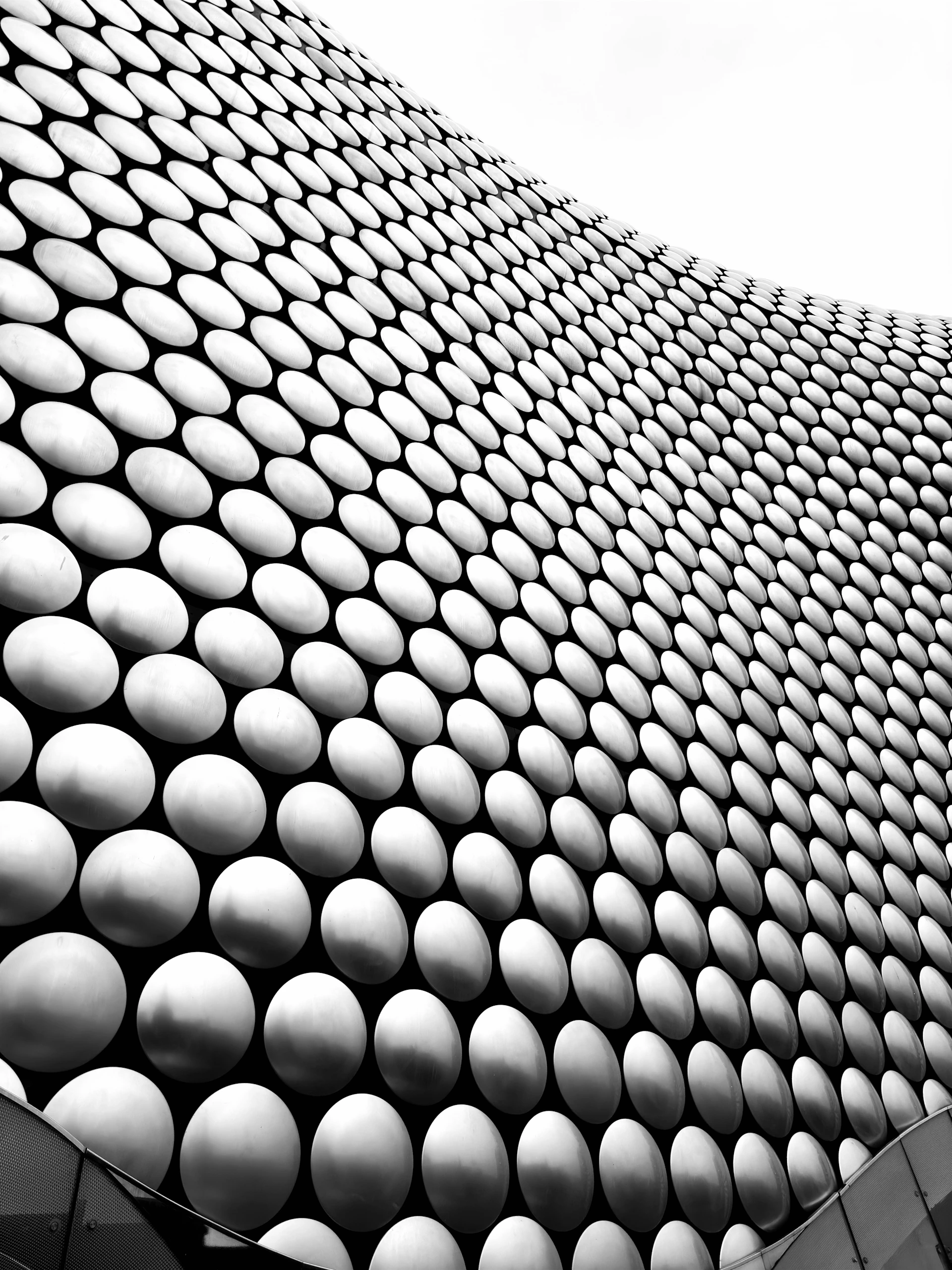 A black and white photo of a building