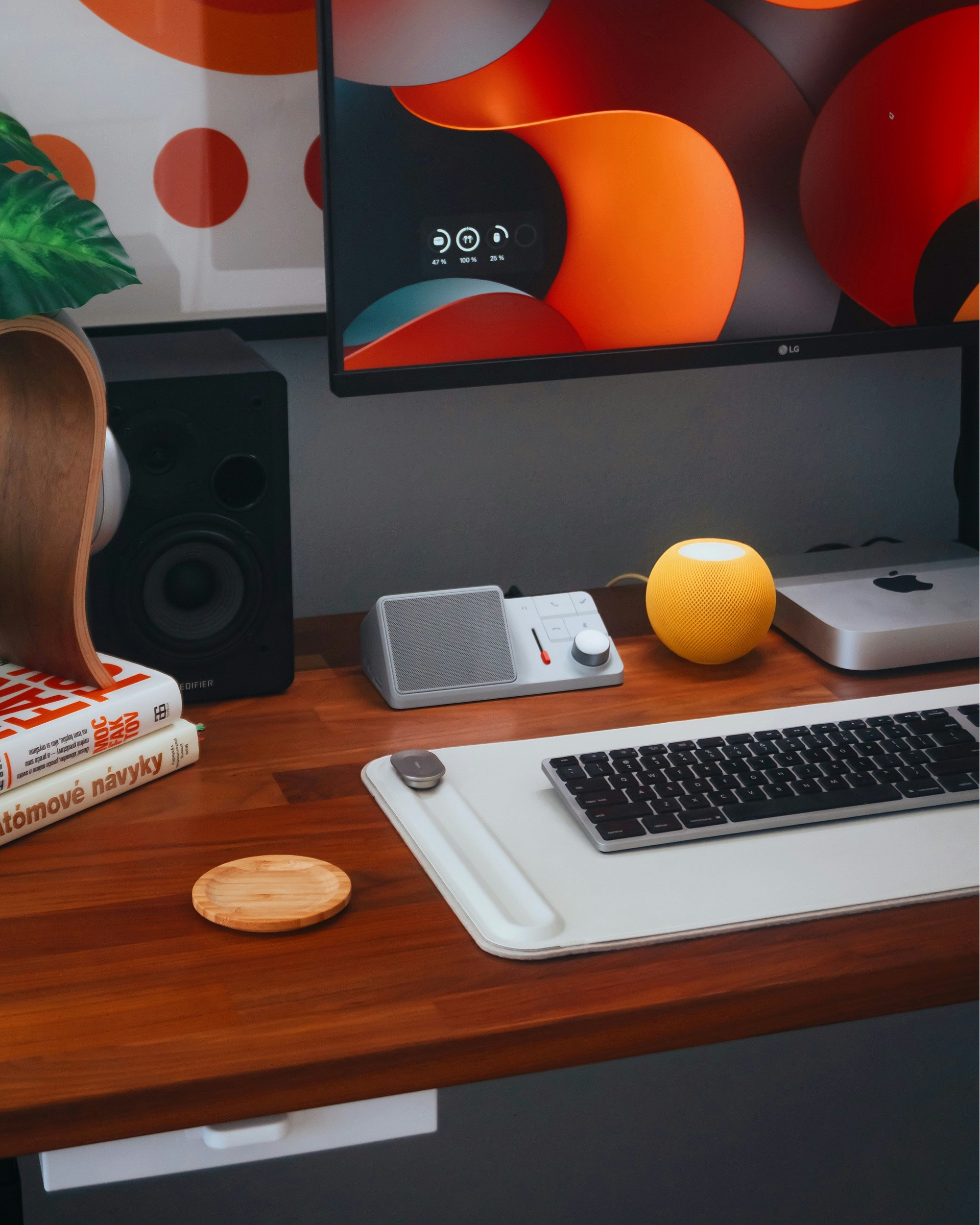 Photo-shooting for HiDock. product: Hidock H1 - Chat-GPT Powered Audio Dock