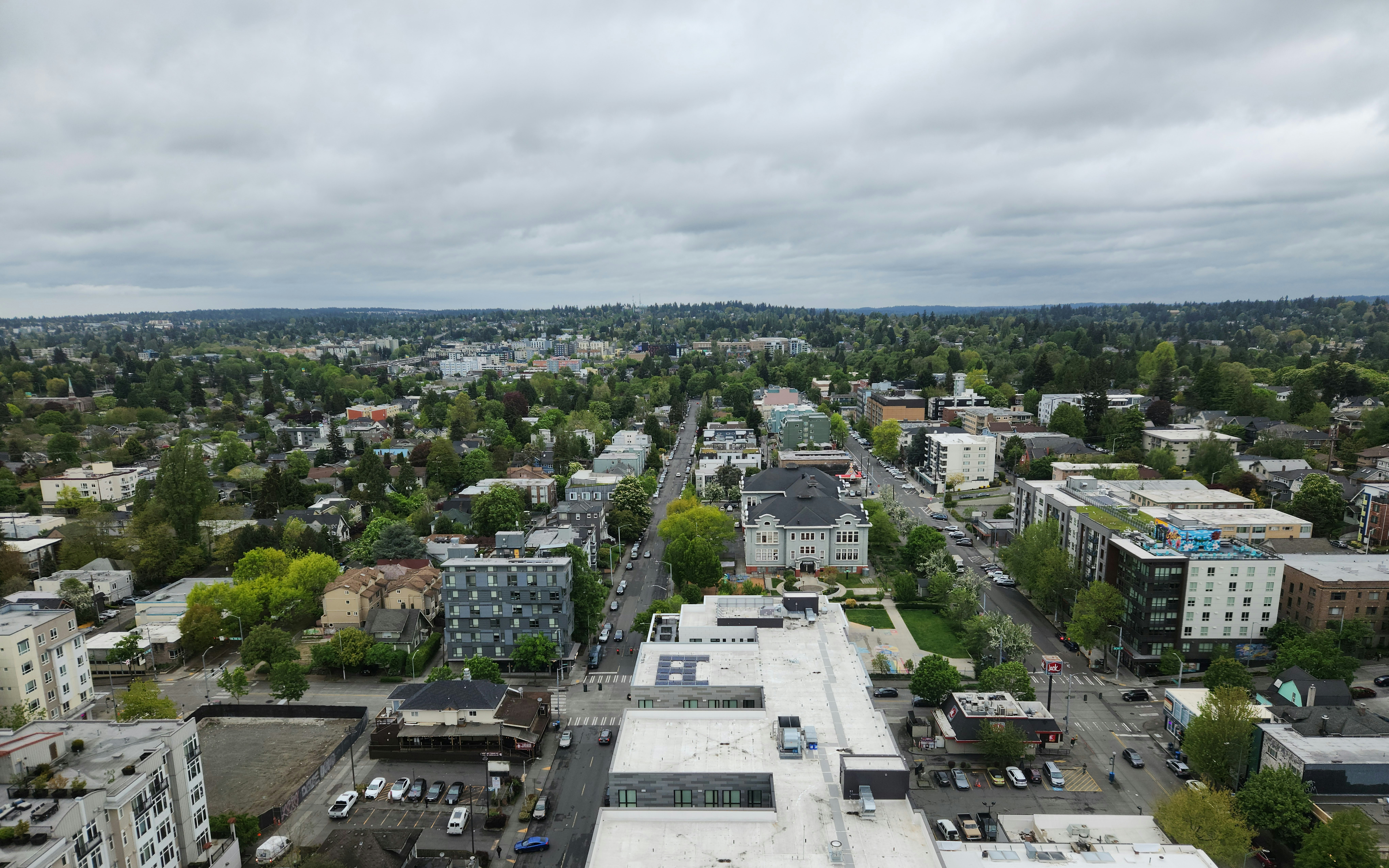 Zillow vs. Apartments.com vs. Craigslist: Best Platforms 2026