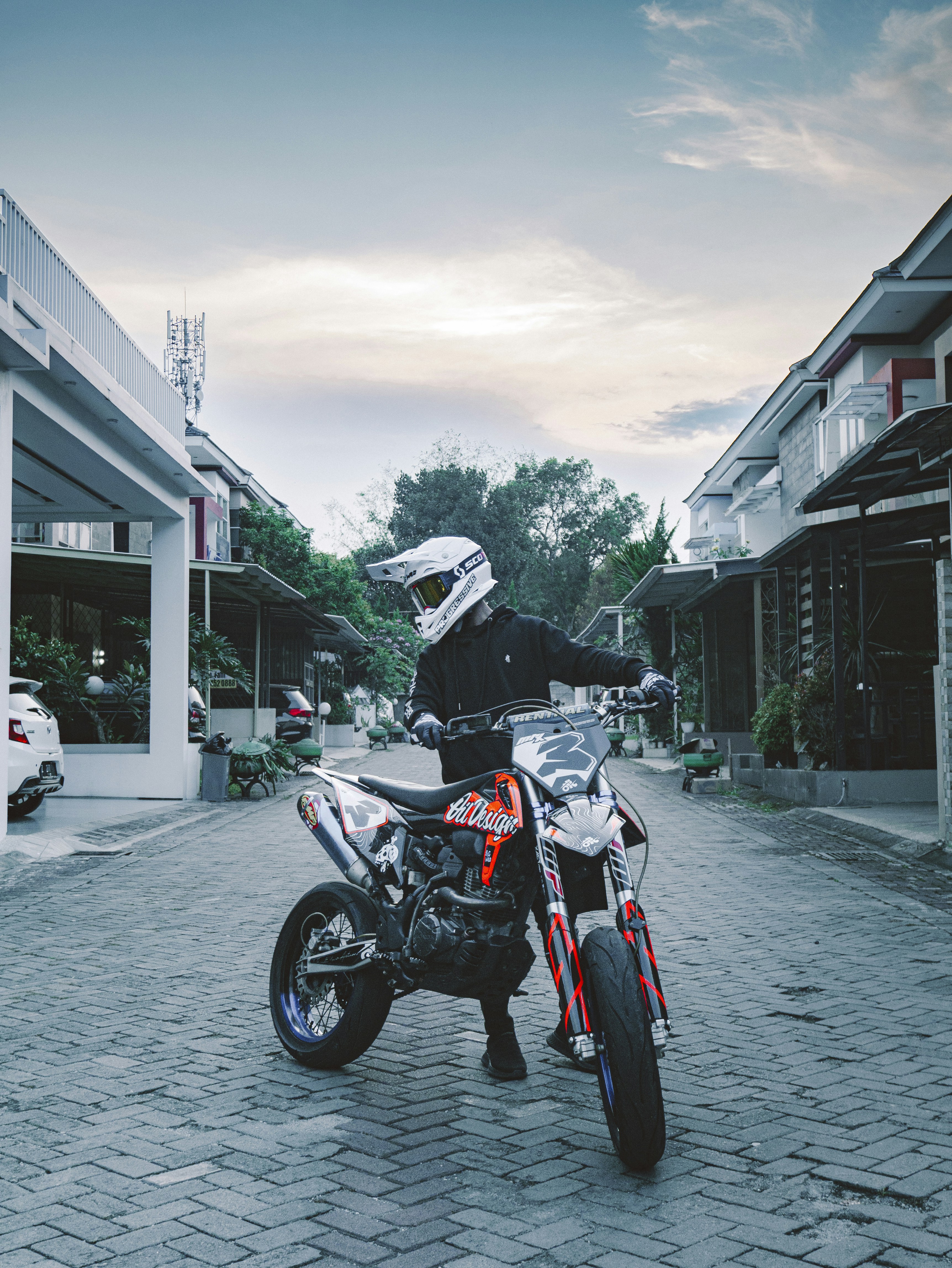 Photo by razee48