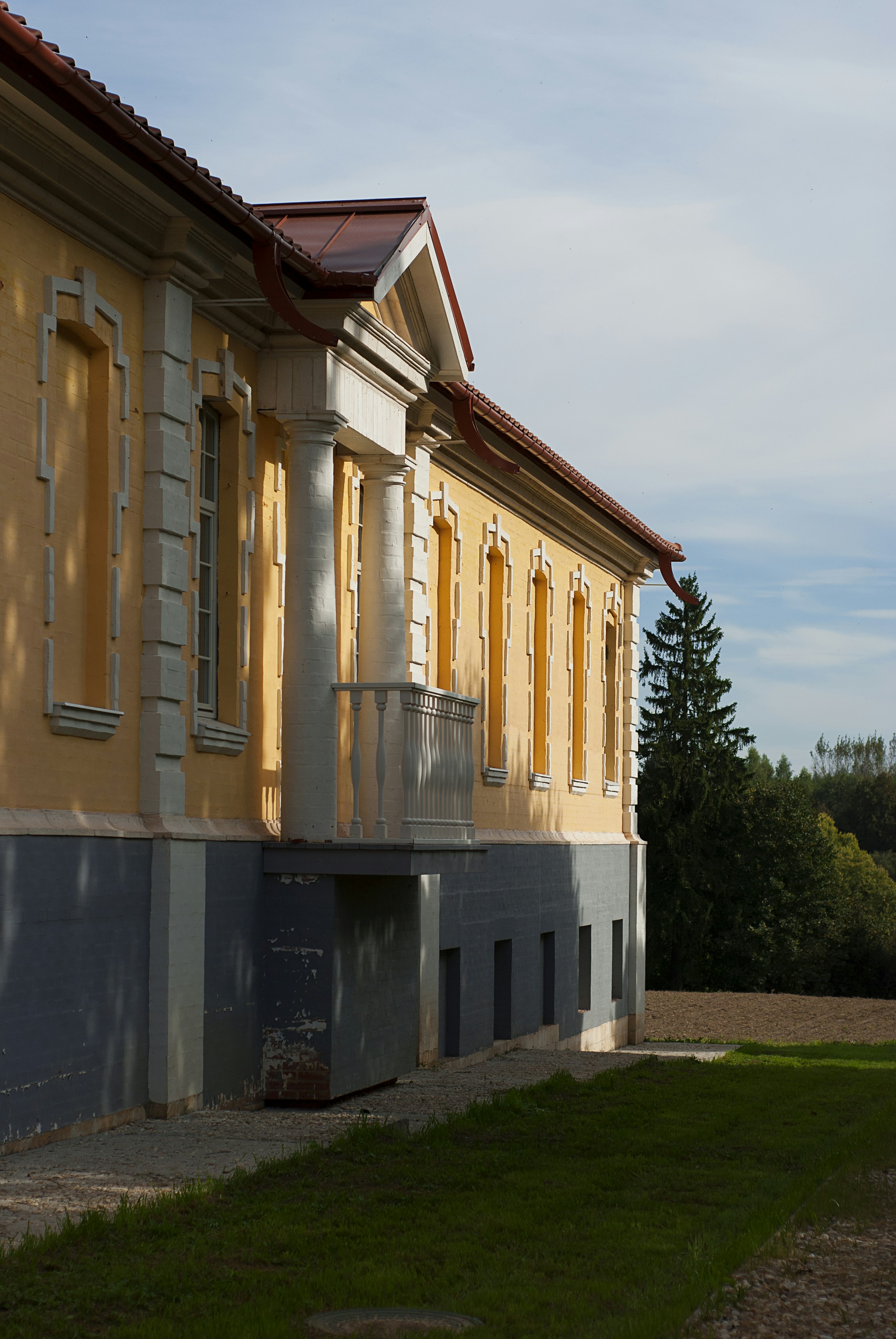 Photo by kovalskihelga