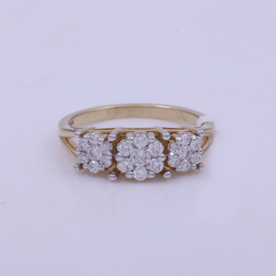 Valencia three-stone diamond ring, front view