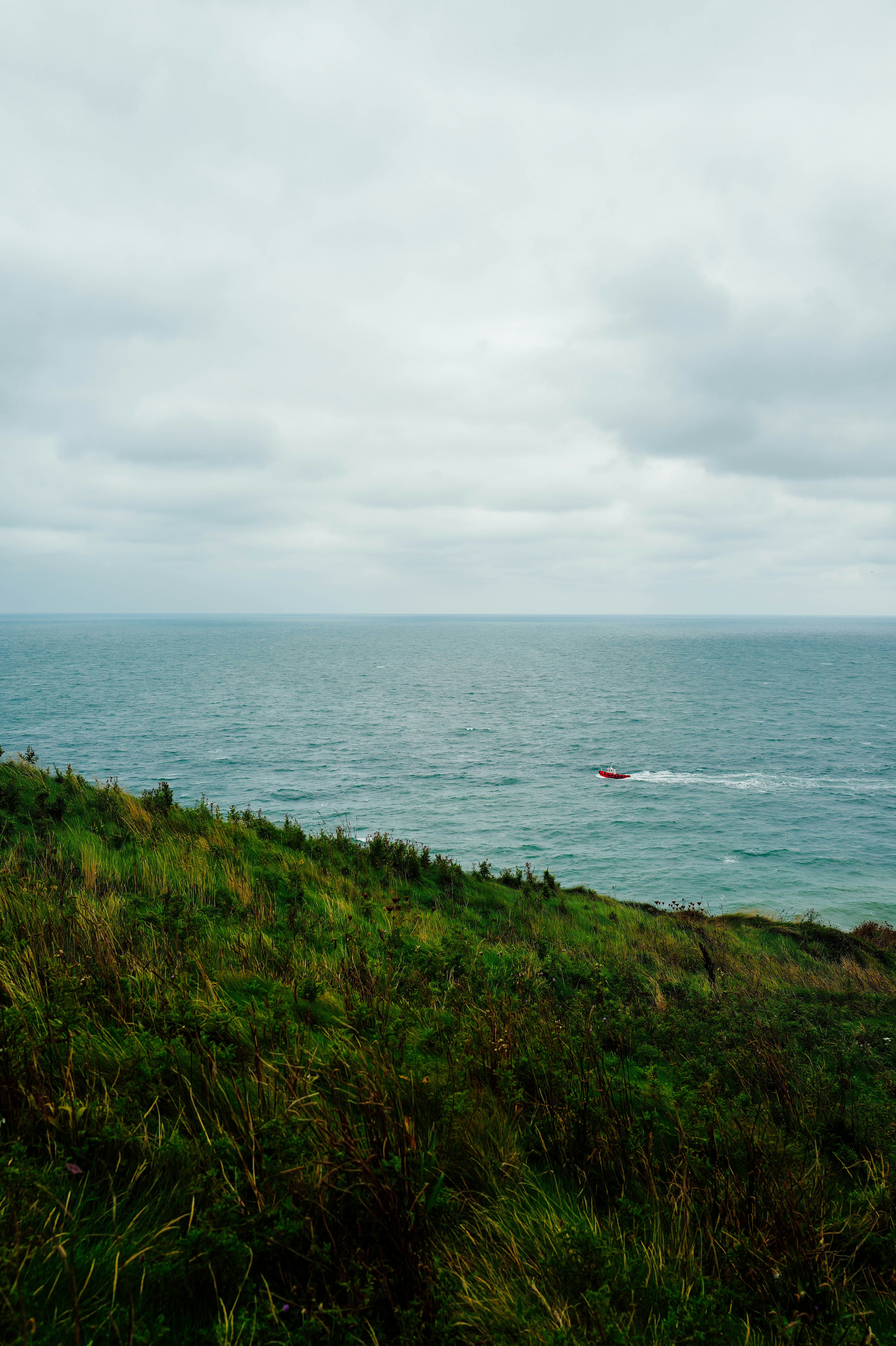 Photo by adrienolichon