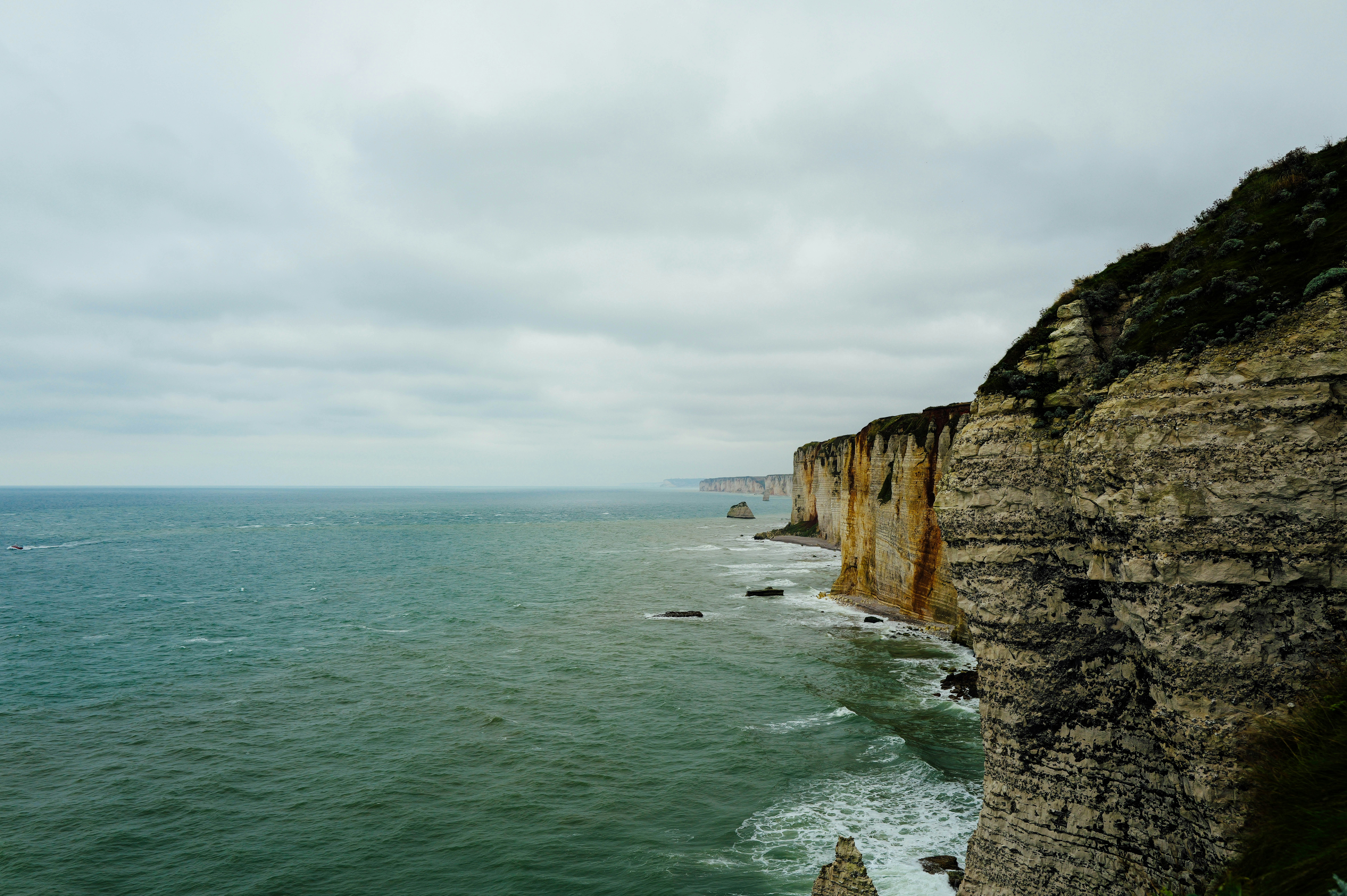 Photo by adrienolichon