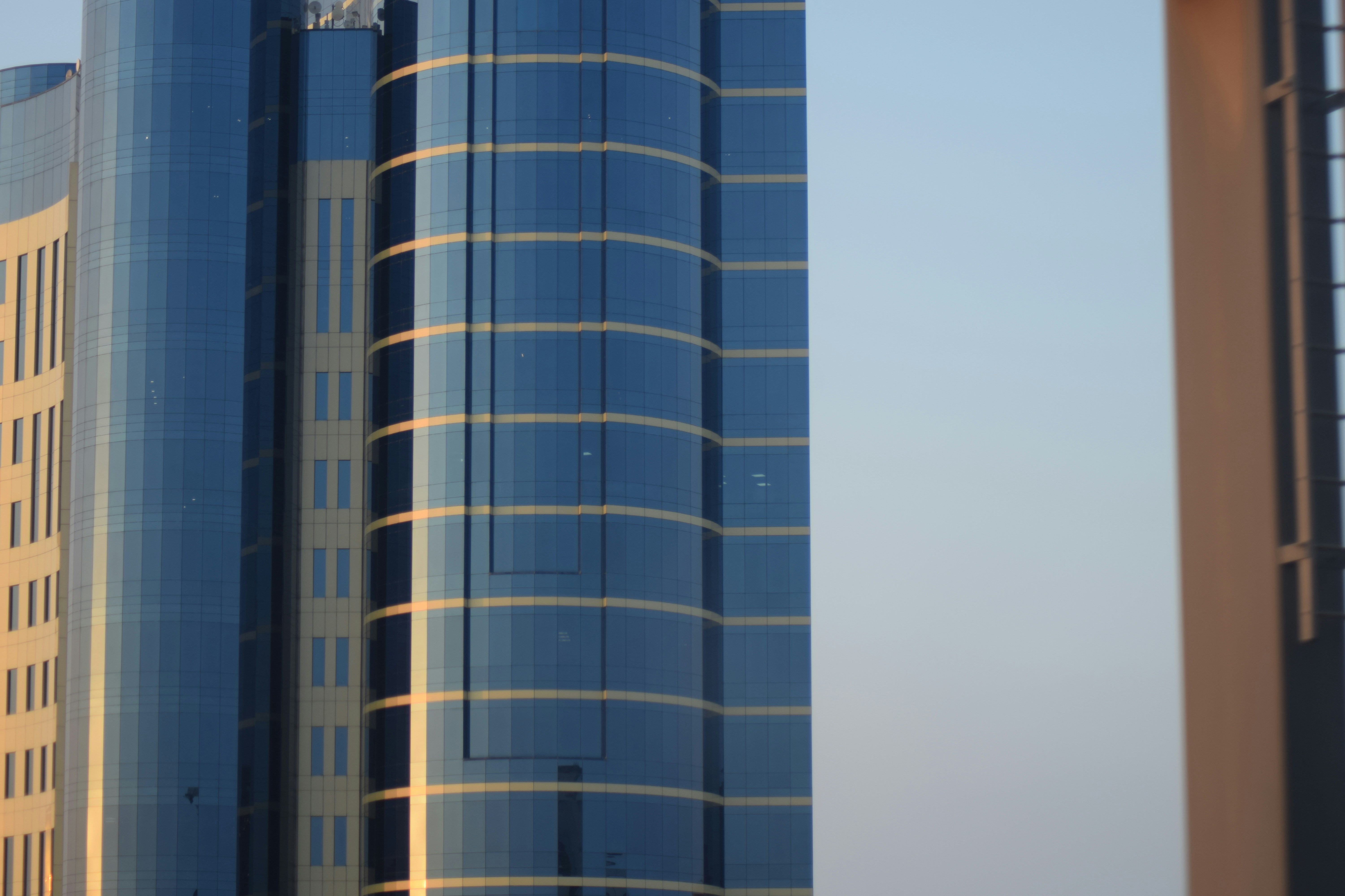 Dubai business tower