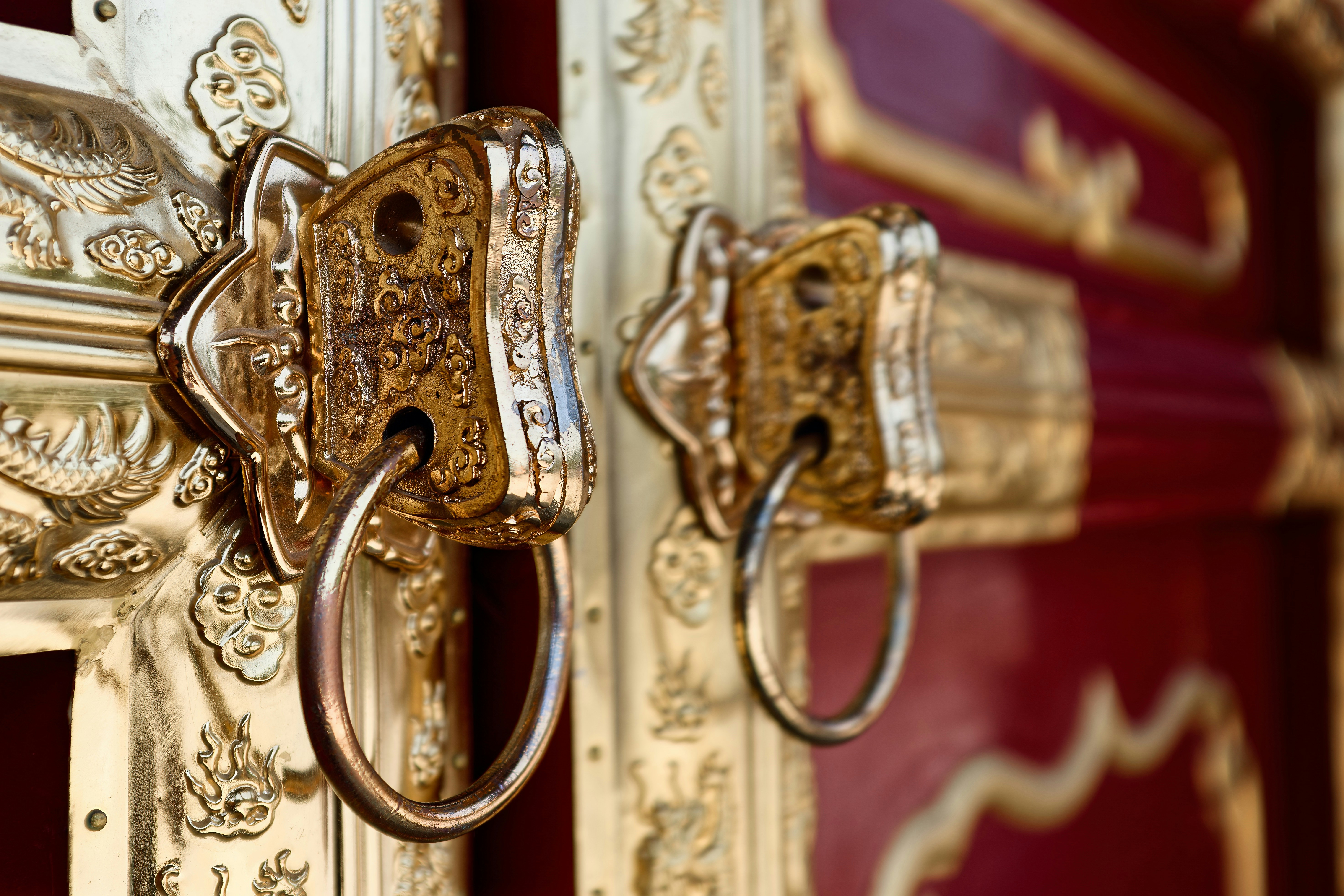 Unlocking Wealth Using the Law of Attraction: A Practical Guide