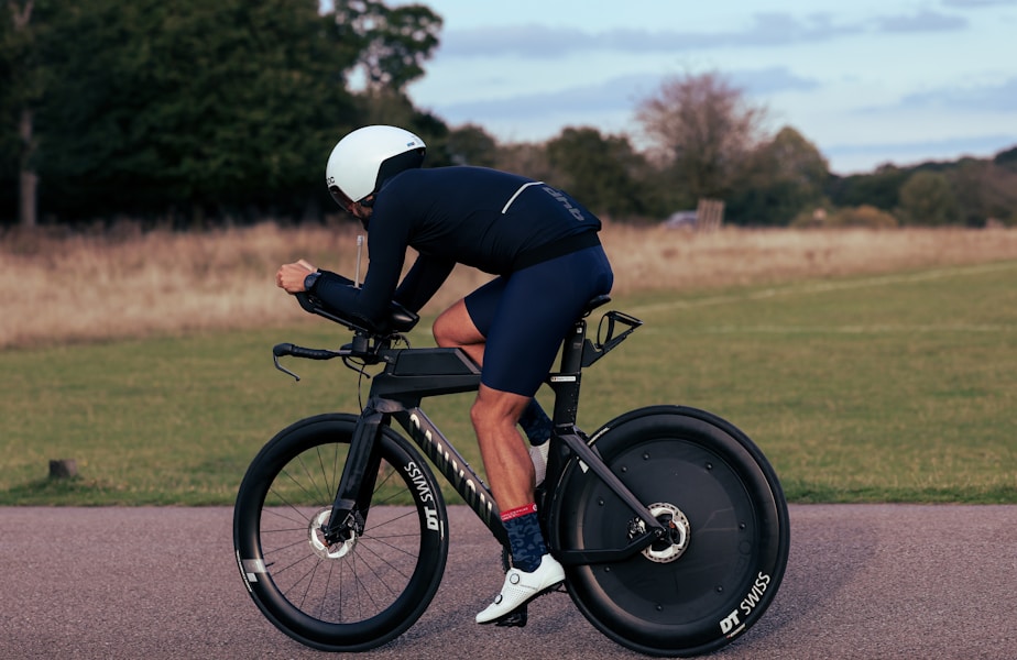 Triathlon Bike Buying Guide: TT Bike vs Road Bike vs Aero Road Bike