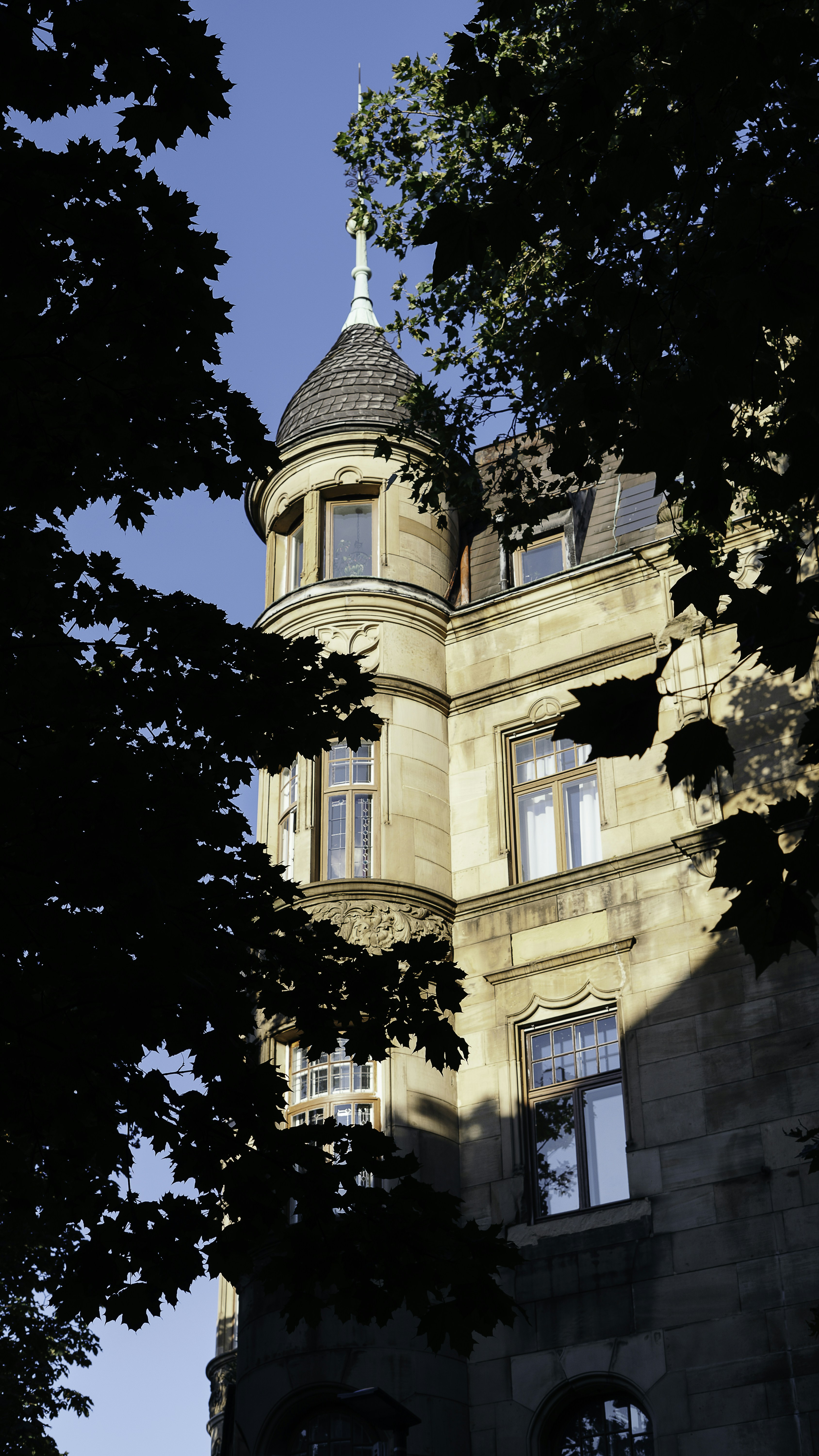 Photo by benjirokaneki