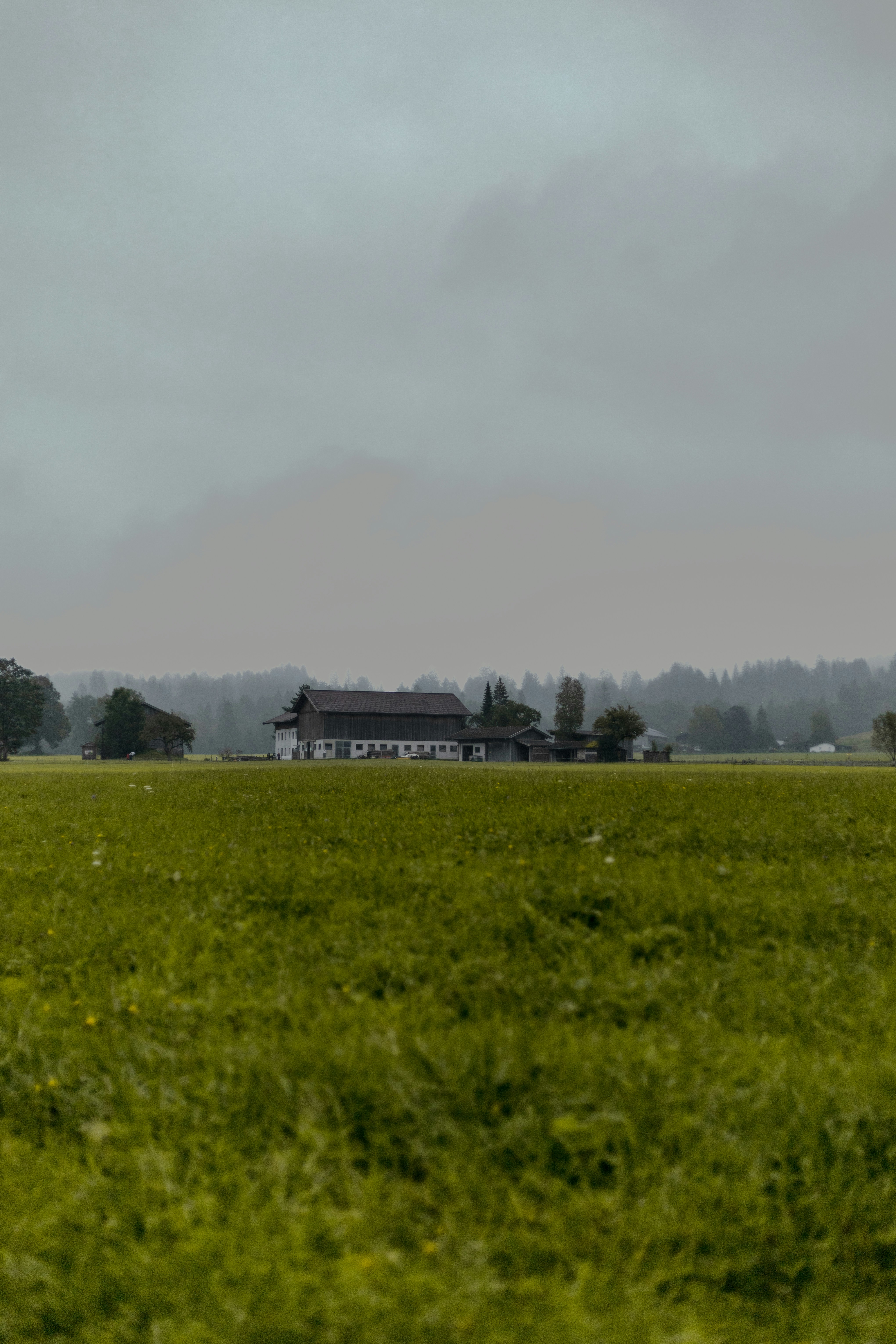 Hands-On Review: Nimbus Deck Pro in Launch Operations — Cloud‑PC Hybrids for Retail Field Teams (2026)