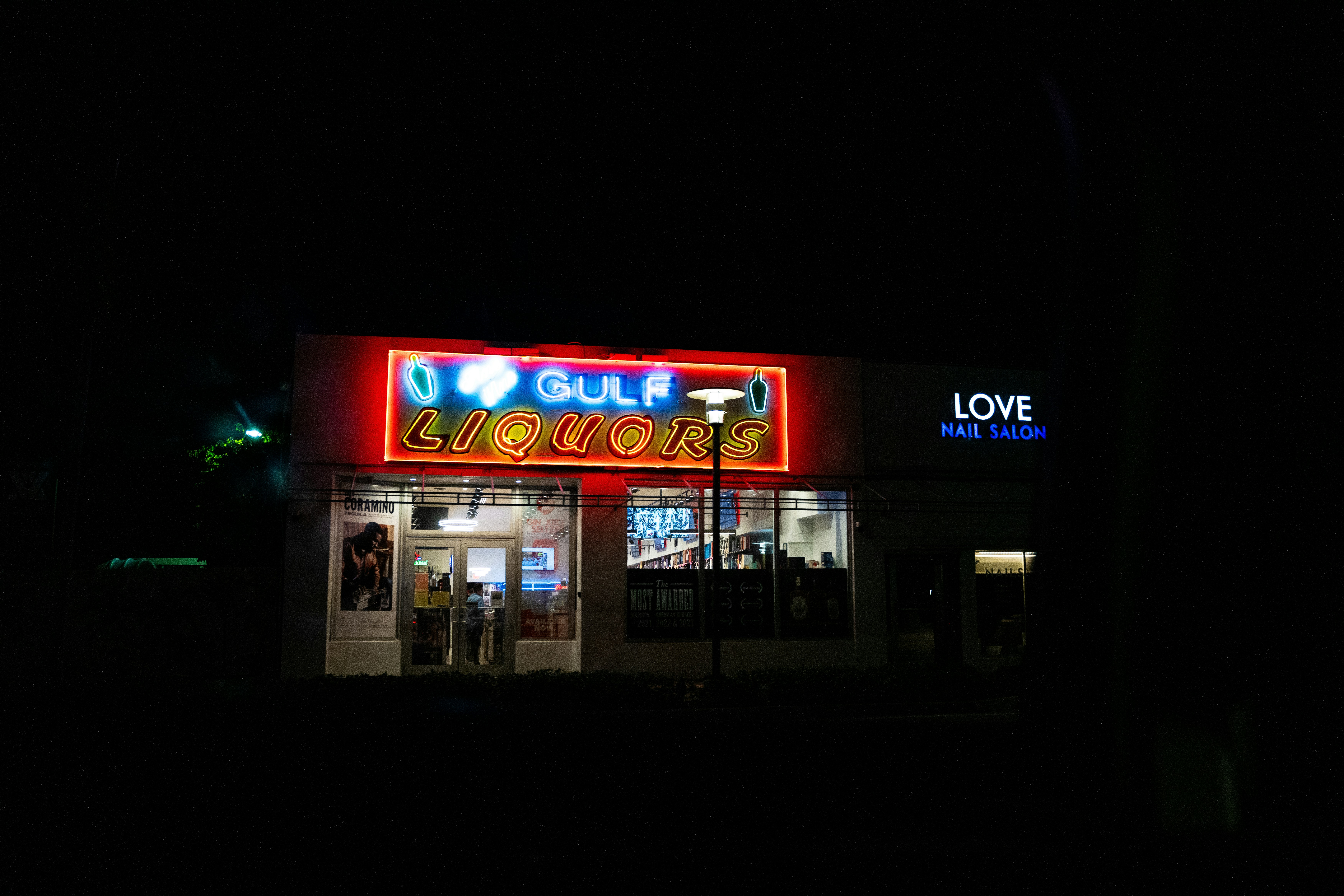 Clean Night Time shot of a Liquor Store in Miami, Florida