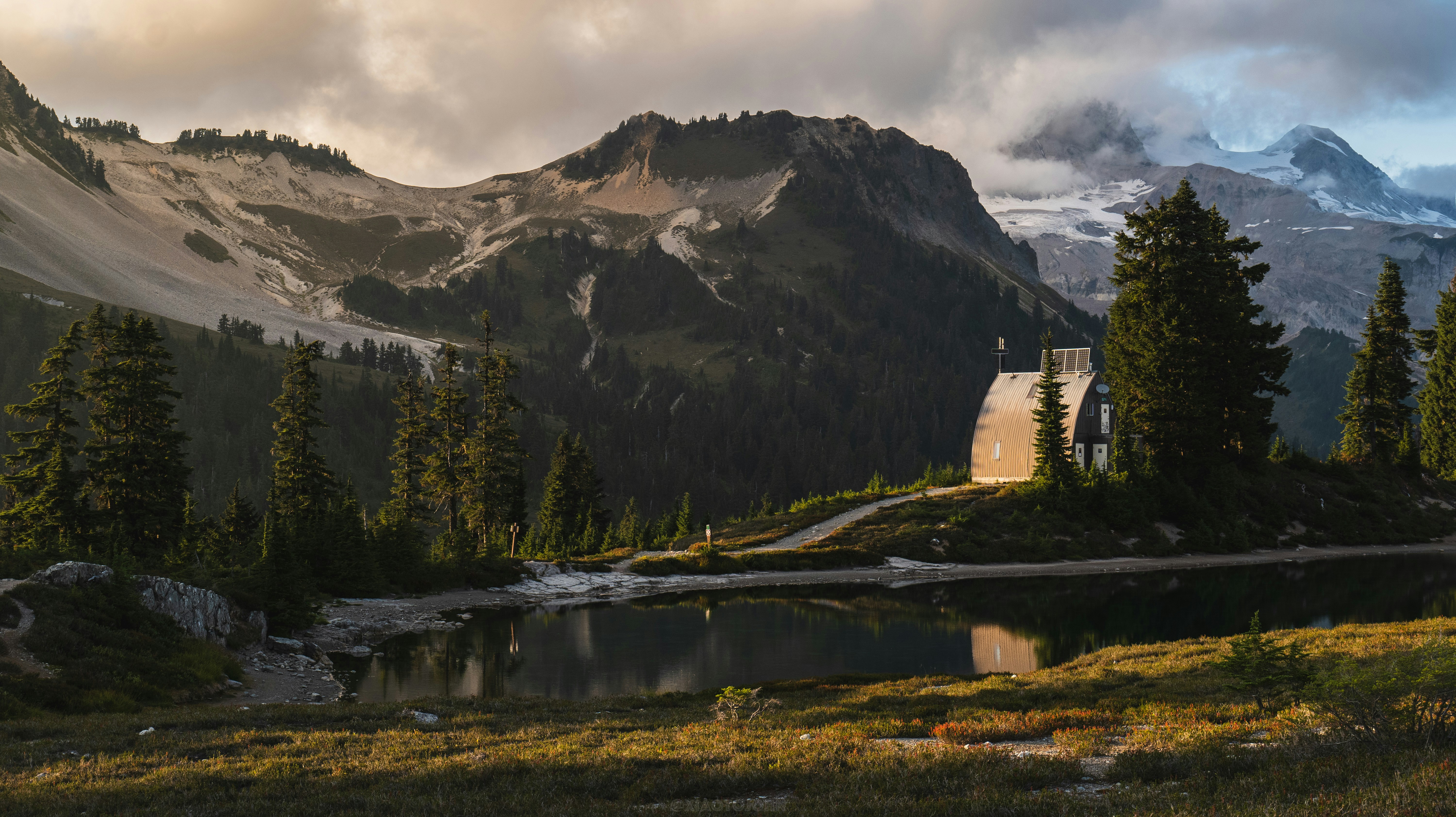 photo 1728510347042 b6dea22122ce?crop=entropy&cs=tinysrgb&fit=max&fm=jpg&ixid=M3w1MjQ0NjR8MHwxfHNlYXJjaHwxMHx8V2lsZGVybmVzcyUyMHNoZWx0ZXJ8ZW58MHwwfHx8MTc0MzY0MzQyMHww&ixlib=rb 4.0