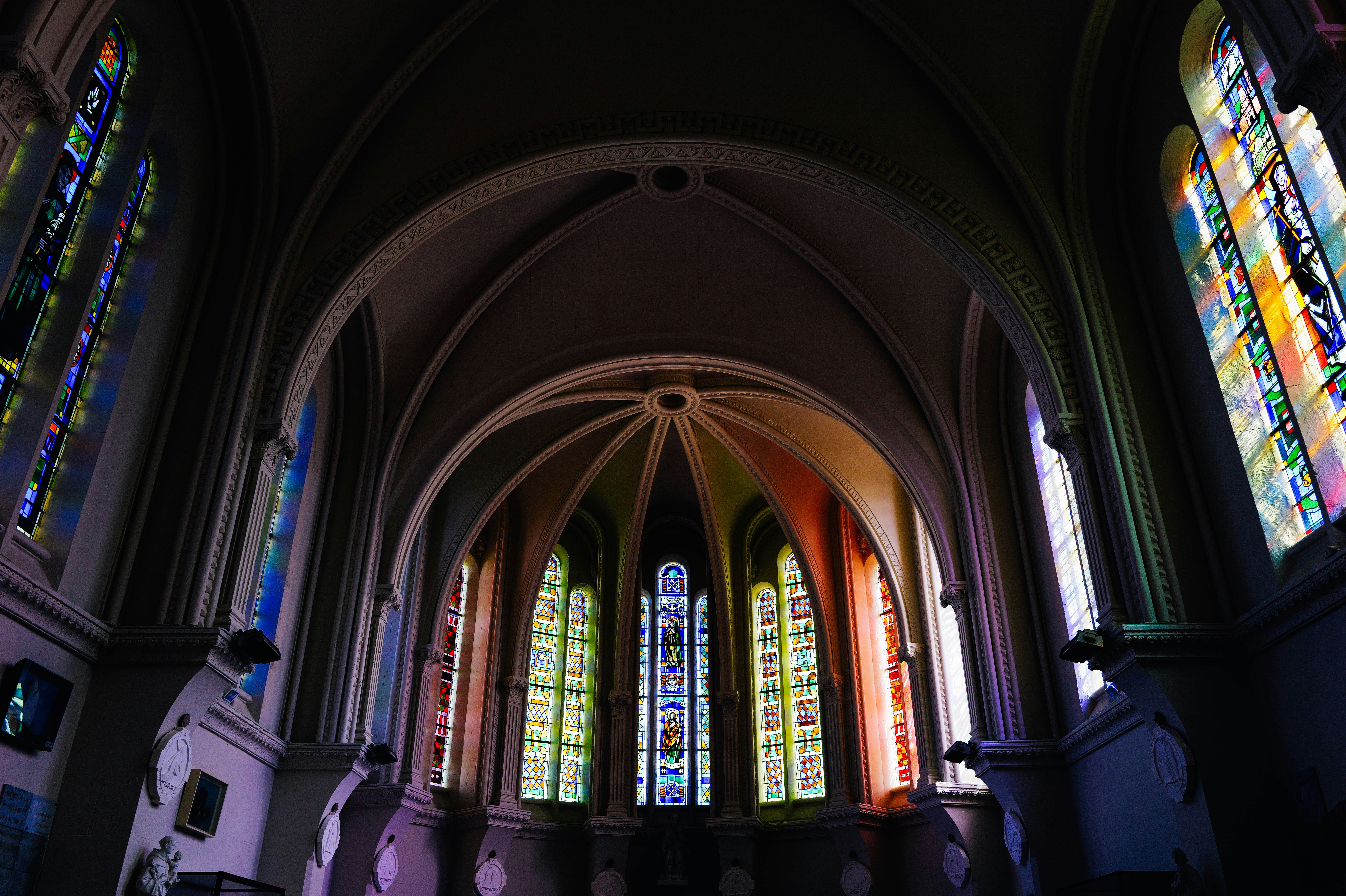 Photo by adrienolichon