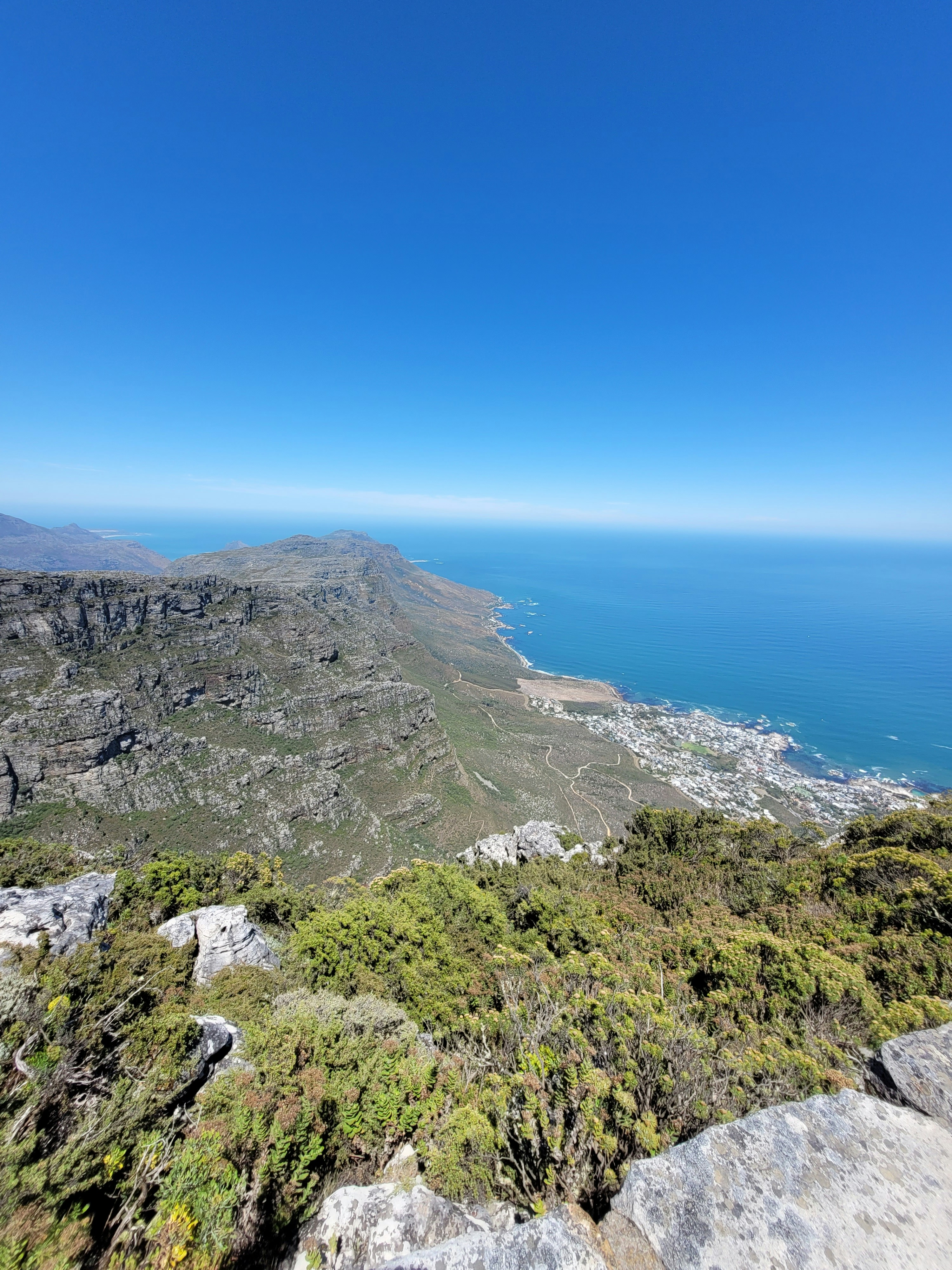 Photo by lisakvictor