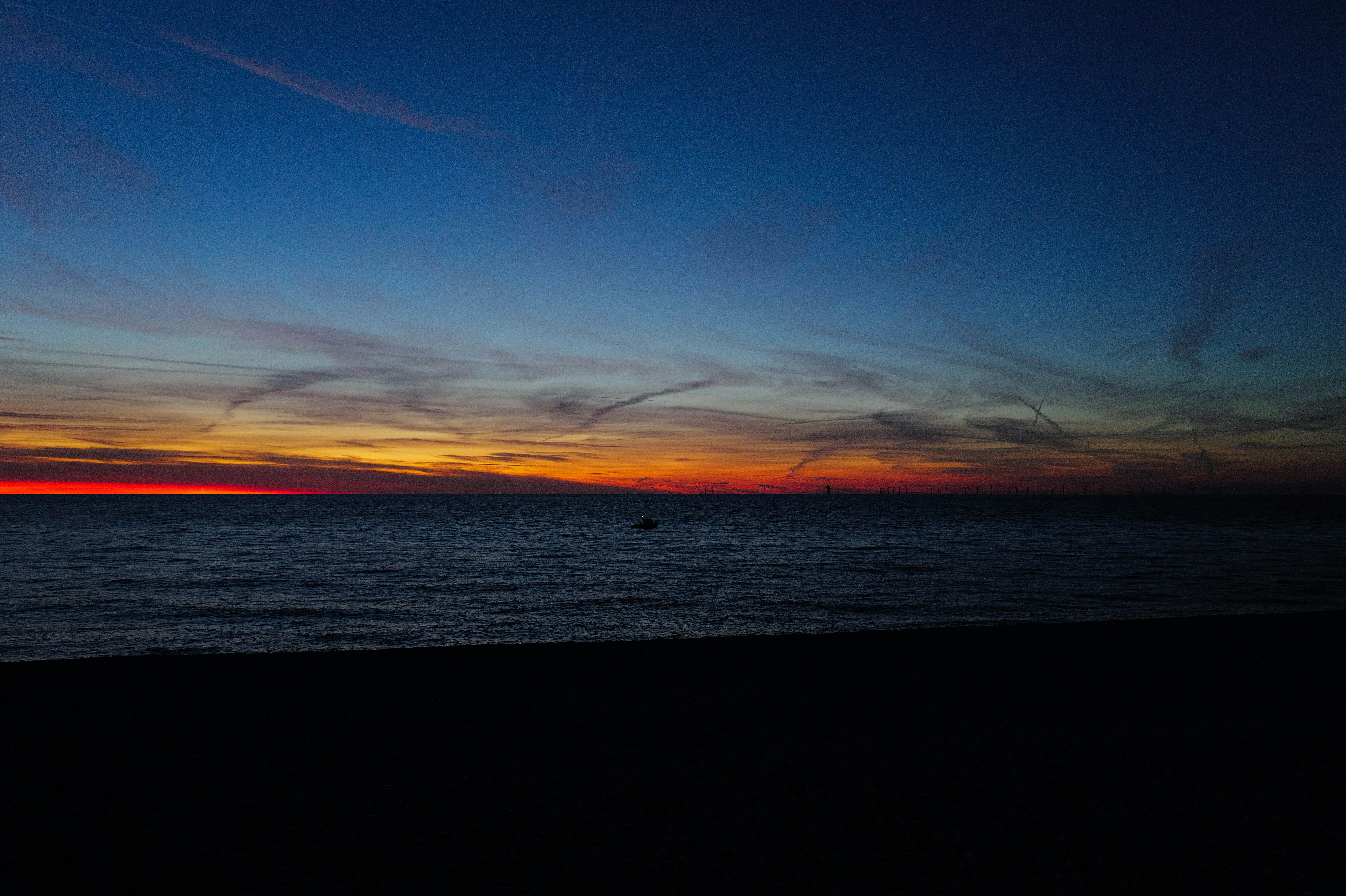 Photo by adrienolichon