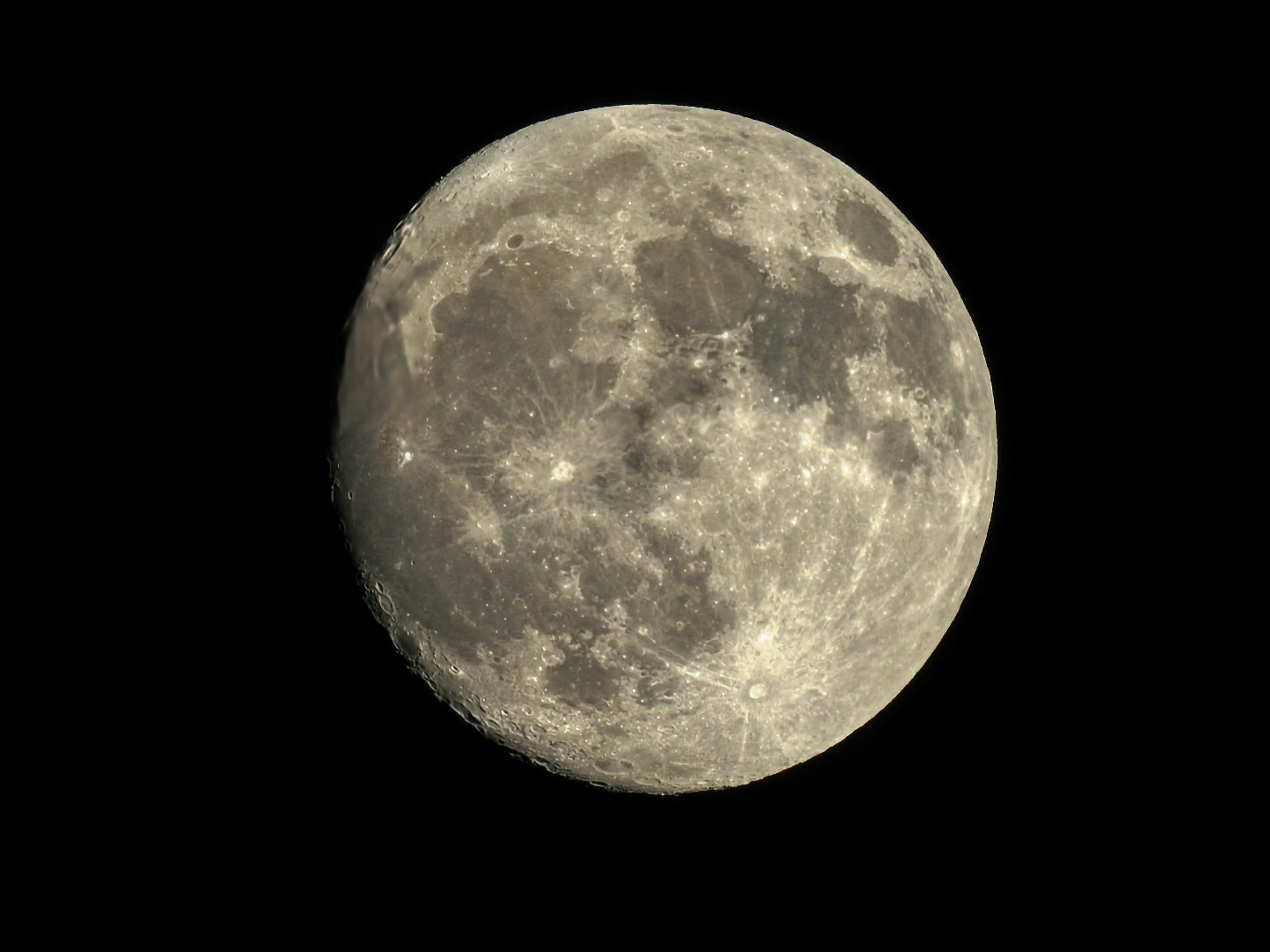 Photo by thomaskinto