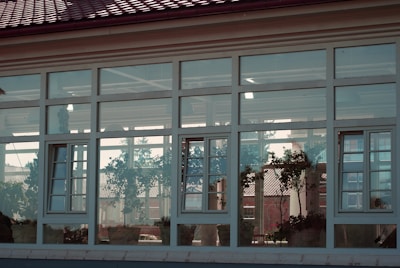 A building that has a lot of windows on it